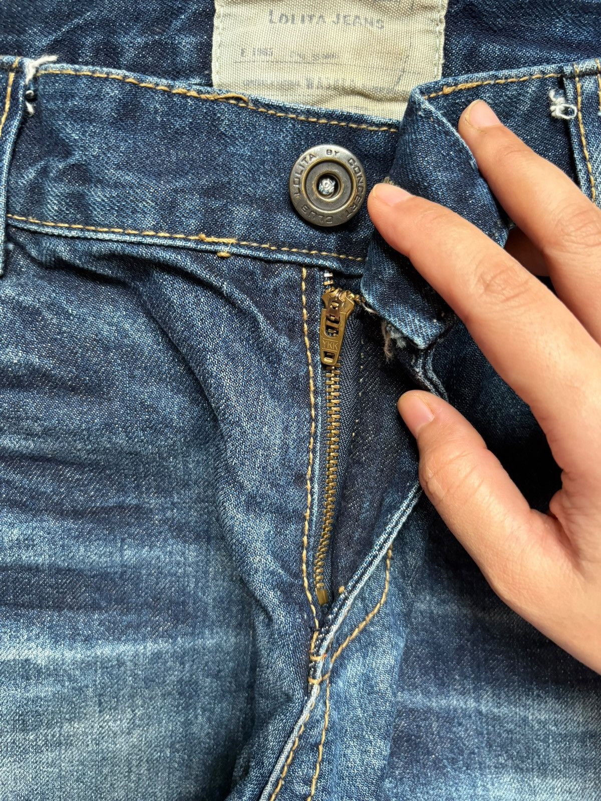 Japanese Brand Vintage Japanese Brand Patch Embellish Mud Wash Loose Jean Size US 34 / EU 50 - 3 Thumbnail