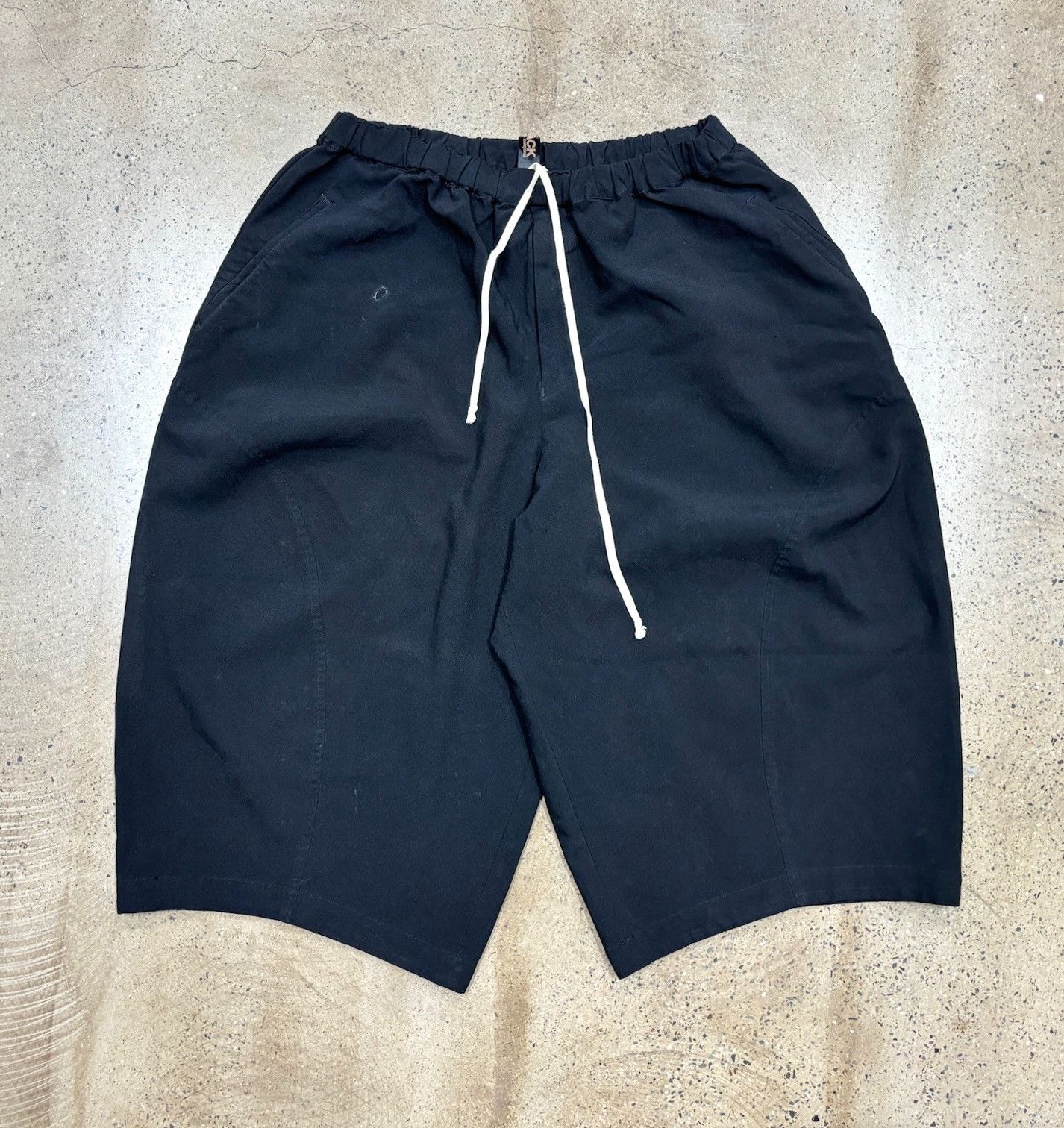Comme des Garcons CDG Comme Des Garçons Black Wide-Leg Cropped Pants Size US 30 / EU 46 - 1 Thumbnail