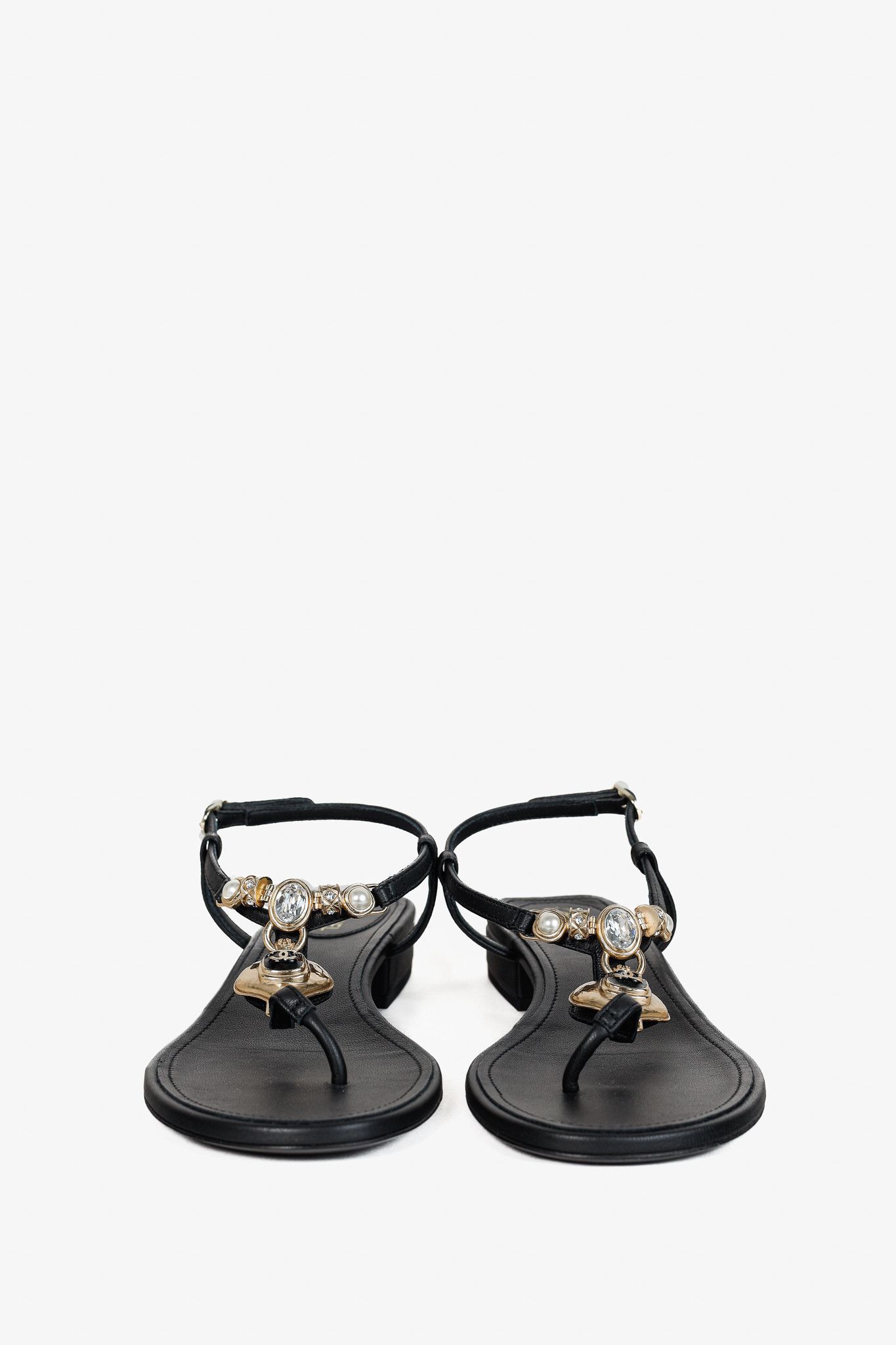 Chanel Chanel Cruise 2023 Embellished Heart Leather Thong Sandals Size US 10.5 / IT 40.5 - 3 Thumbnail