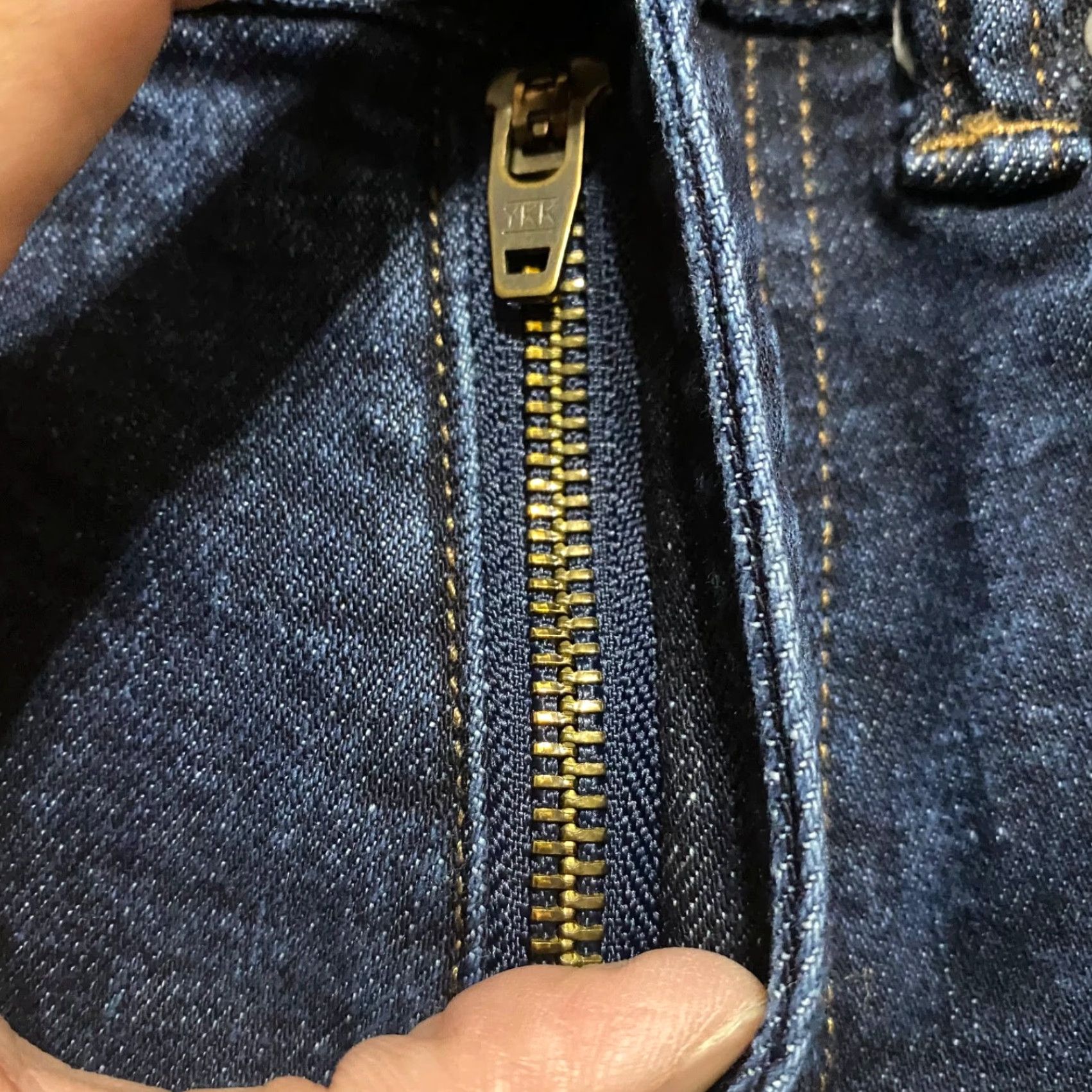 Gap Gap Jeans Mens Slim 30x32 Blue Denim Dark Wash Skinny Rise Mid 10-12 in 5-Pocket - Inseam 29 in Gap 1969 Men’s Jeans Size US 28 / EU 44 - 5 Thumbnail