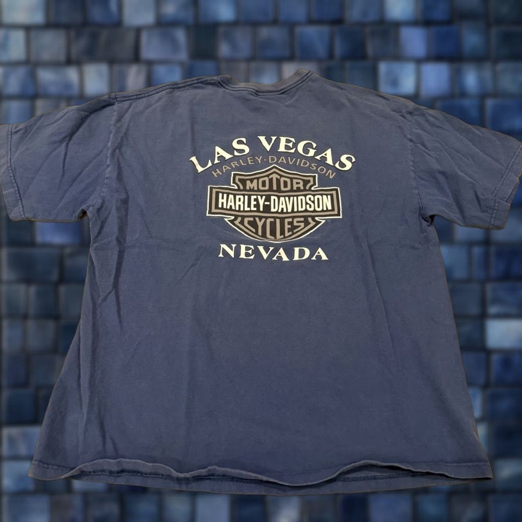 Harley Davidson VINTAGE Harley-Davidson T-Shirt XL Mens Blue Eagle USA Flag Biker Las Vegas USA Eagle Logo 70s 80s 90s Mens Size US XL / EU 56 / 4 - 1 Thumbnail