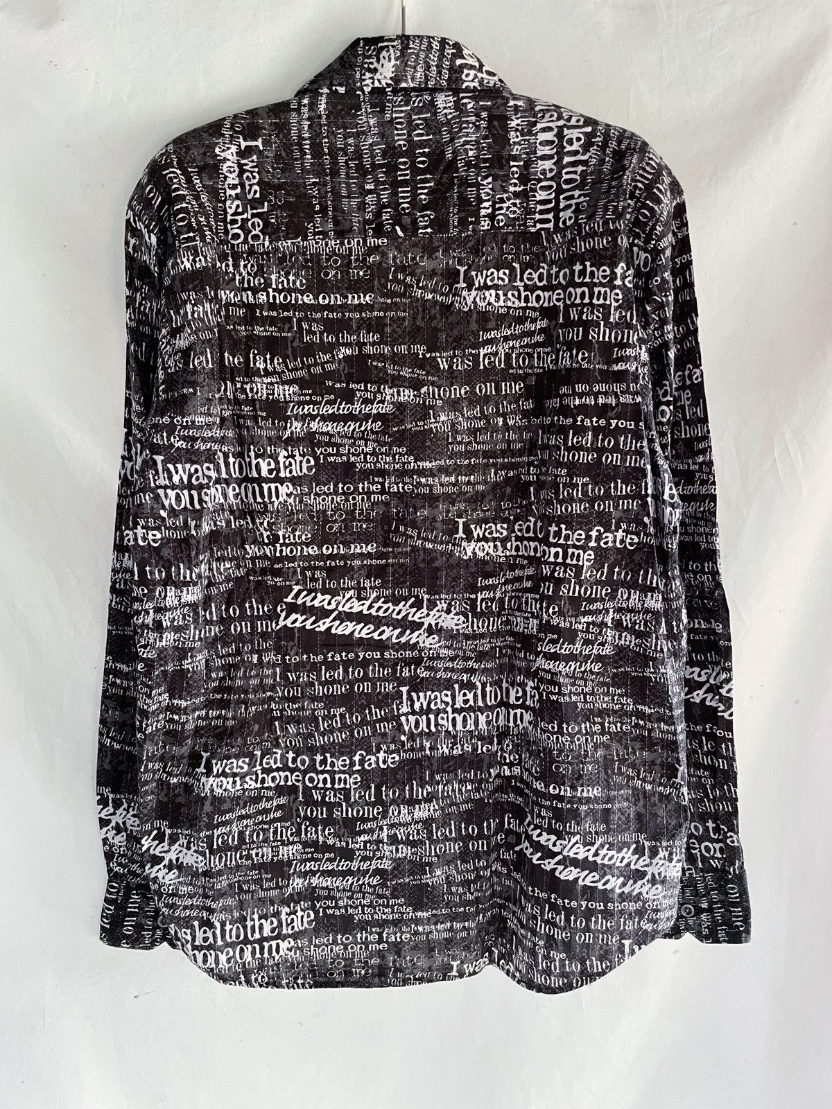 Japanese Brand SPLENDID SATISFACTION WRITER POEM BUTTON DOWN SHIRT Size US XL / EU 56 / 4 - 2 Thumbnail