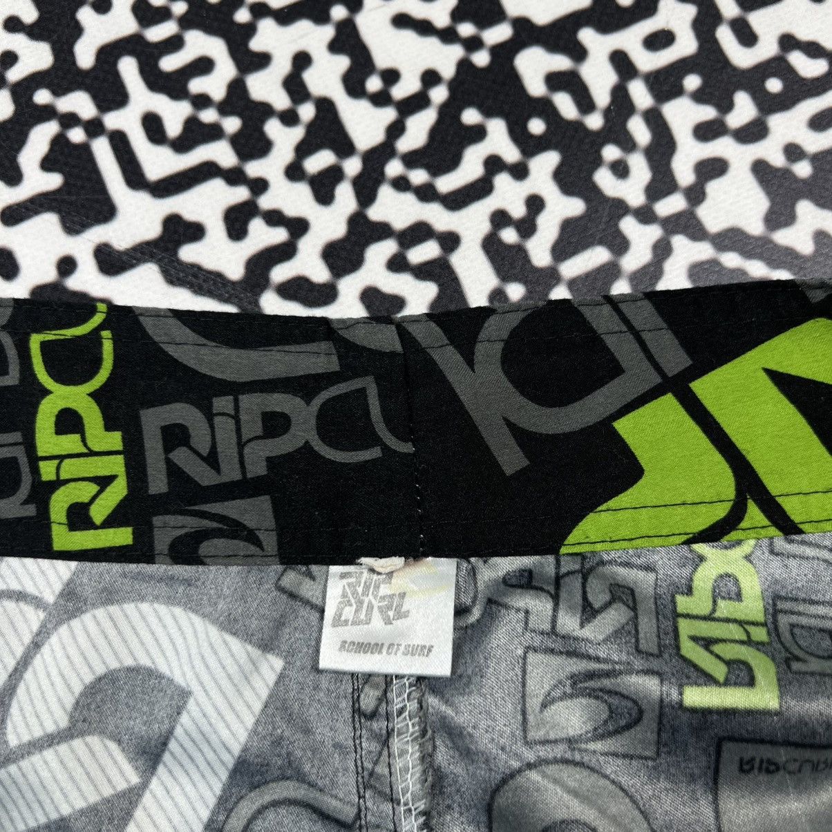 Rip Curl Vintage Y2K Rip Curl Surf Style Monogram Retro Shorts Size US 31 - 12 Thumbnail