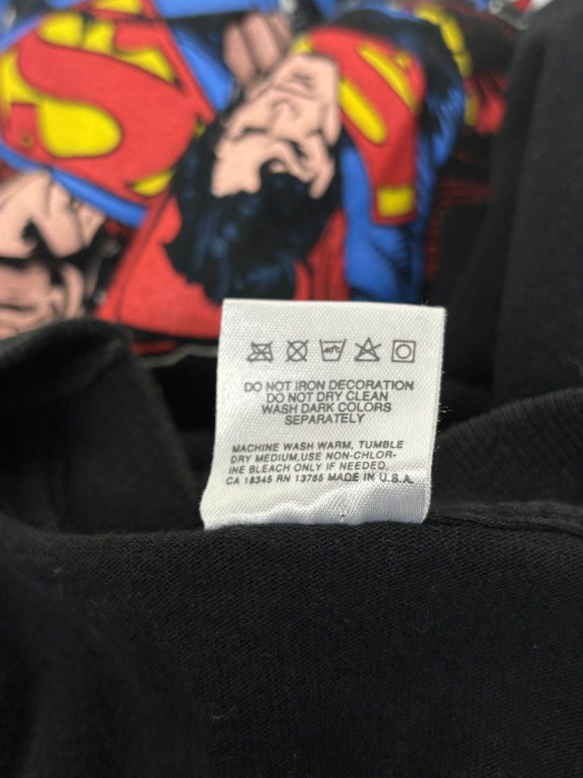 Vintage 90s Superman 1994 All Over Print AOP T-Shirt DC Comics XL Size US XL / EU 56 / 4 - 10 Thumbnail