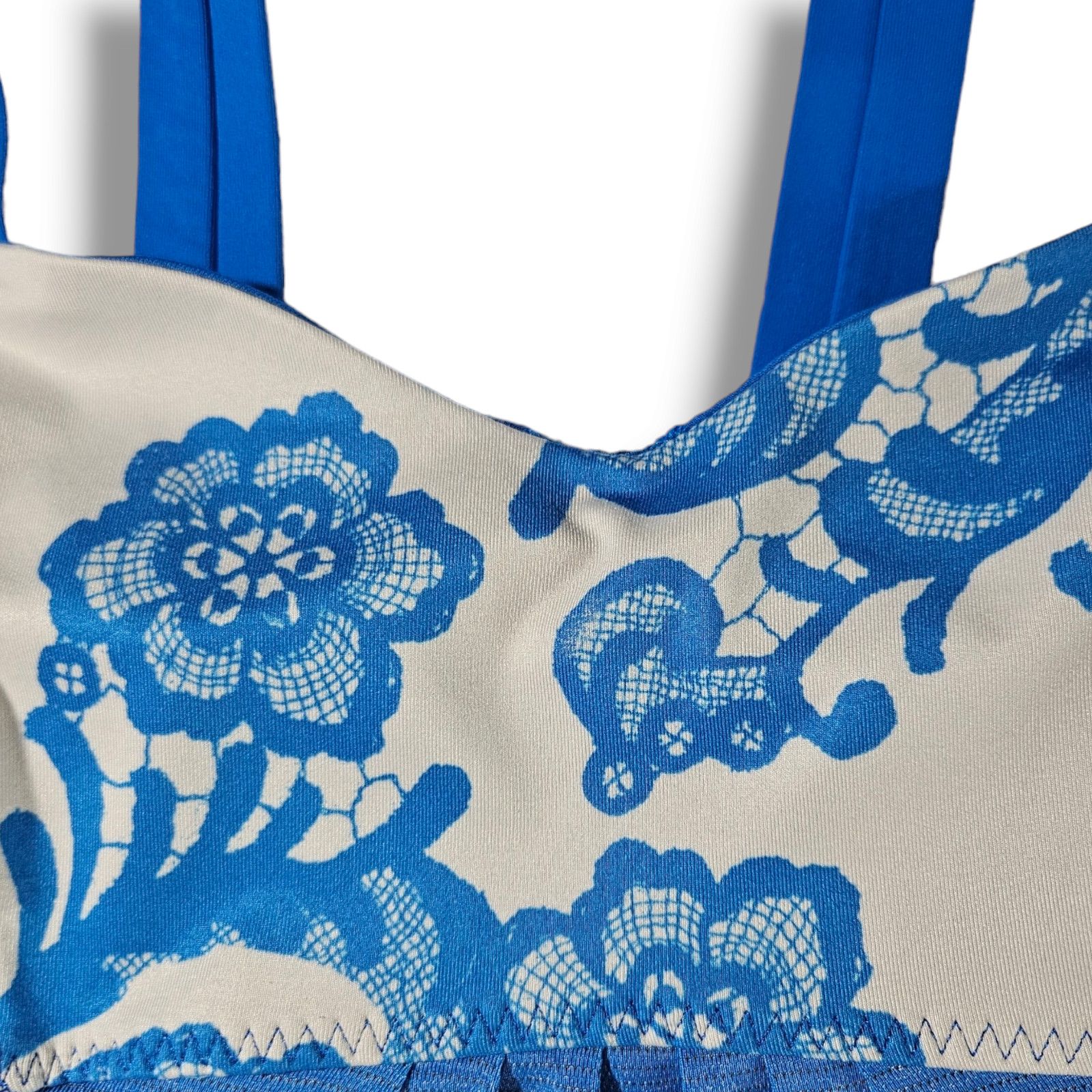 Lululemon EUC Lululemon Run: Back On Track Tank Sz. 6 Beaming Blue Size M / US 6-8 / IT 42-44 - 5 Thumbnail