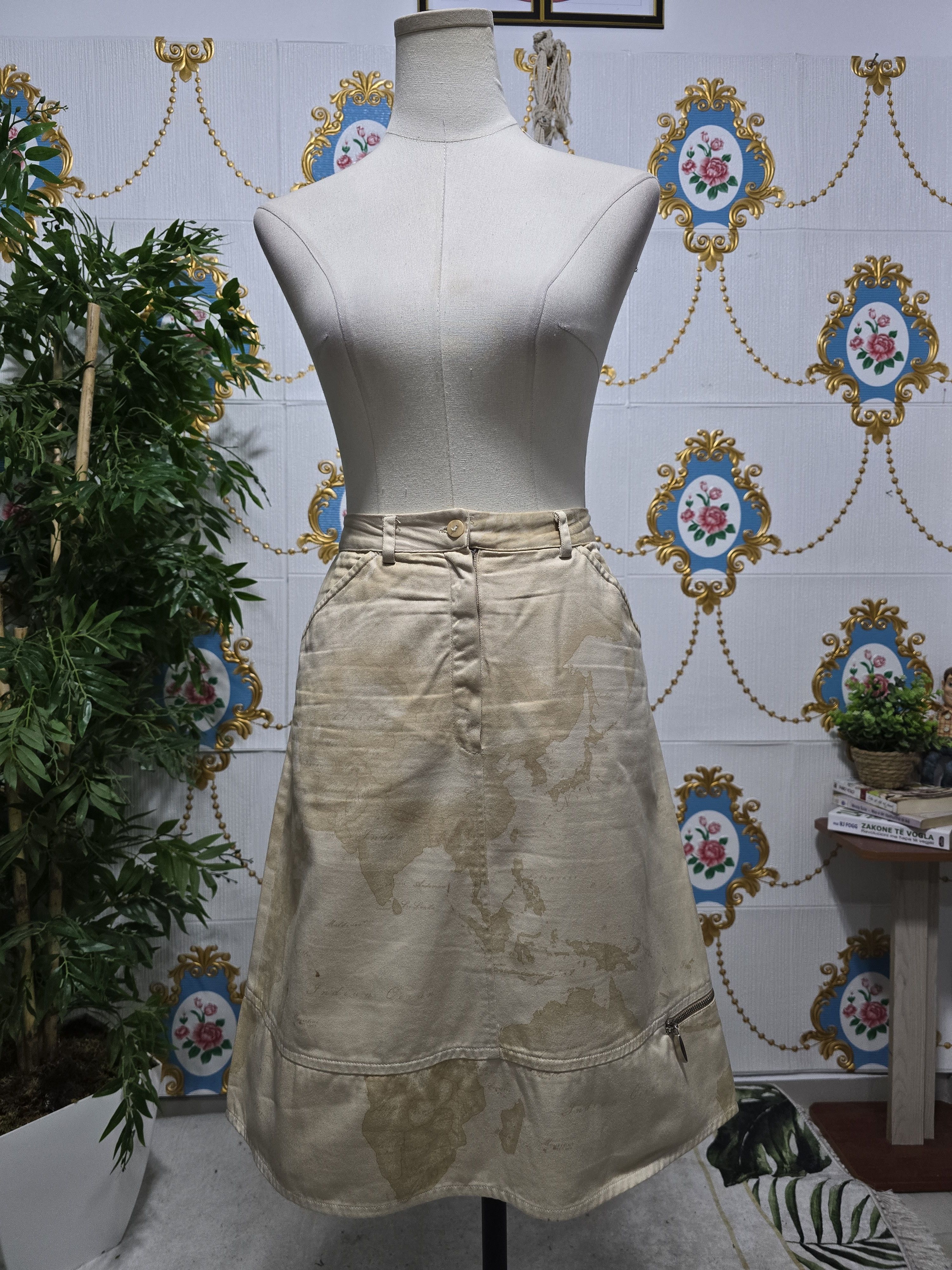 Alviero Martini Alviero Martini 1a Classe,VOYAGE skirt Geo map print Size 34" / US 12 / IT 48 - 1 Thumbnail