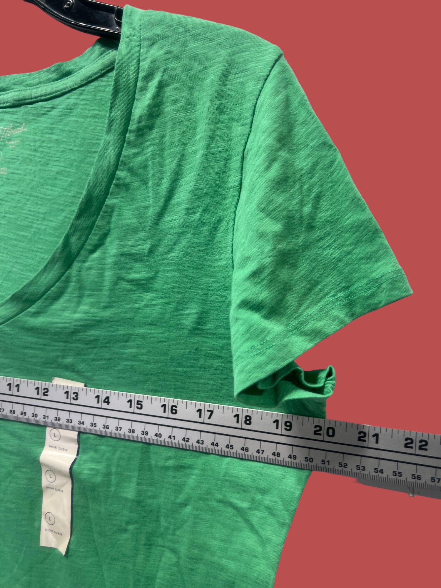 Other Universal Thread - Women's Fitted V-Neck Short Sleeve T-Shir Size L / US 10 / IT 46 - 5 Thumbnail