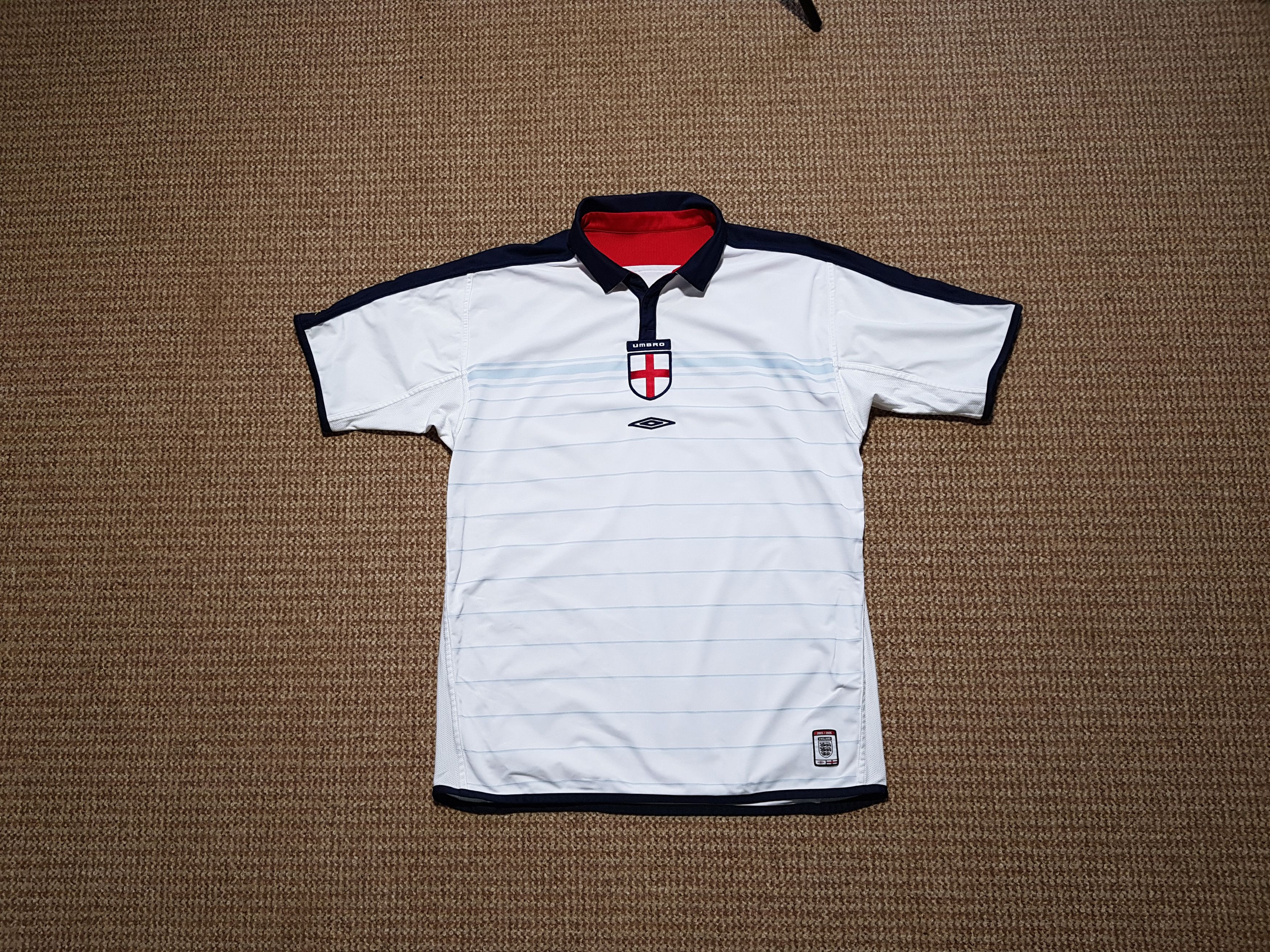 Umbro Umbro England Soccer Jersey 2003 Reversible Home National L Size US L / EU 52-54 / 3 - 2 Thumbnail
