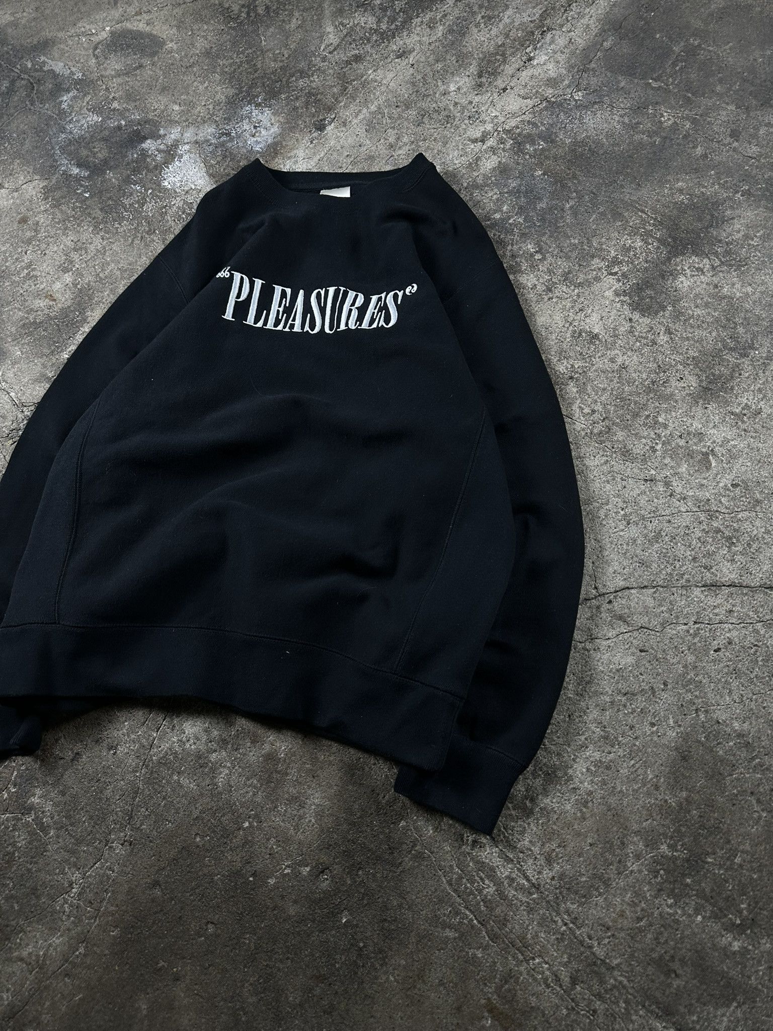 Pleasures Pleasures Now Logo Embroidery Spellout Crewneck Size US M / EU 48-50 / 2 - 3 Thumbnail