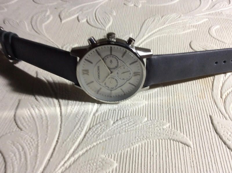 Designer Unknown men's white dial leather strap watch Size ONE SIZE - 6 Thumbnail
