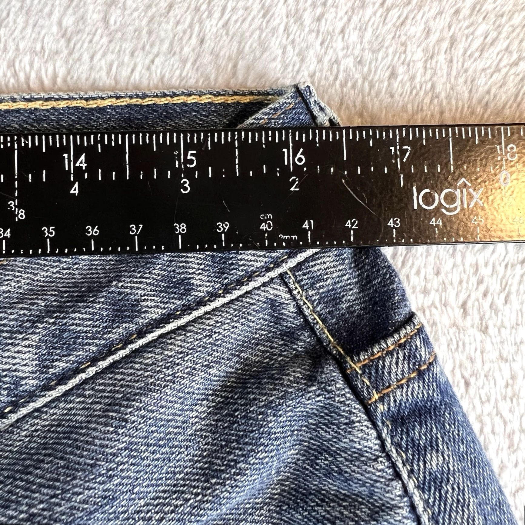 American Eagle Outfitters VINTAGE American Eagle Jeans Mens 32x30 Blue Grunge Straight 32 Waist Regular Jeans Mens Blue Grunge 90s Size US 32 / EU 48 - 4 Thumbnail