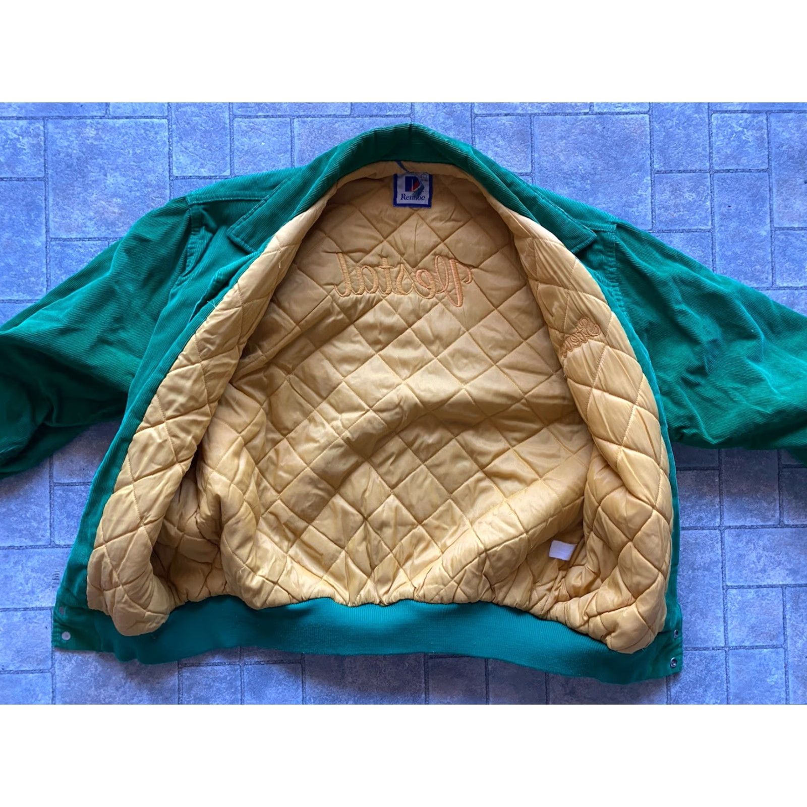 Vintage VINTAGE Rennoc Corduroy Jacket Coat Green Men’s Large L Regular Embroidered Coat Vintage Rennoc Green Corduroy Embroidered Men’s Large LV? Size US L / EU 52-54 / 3 - 4 Thumbnail