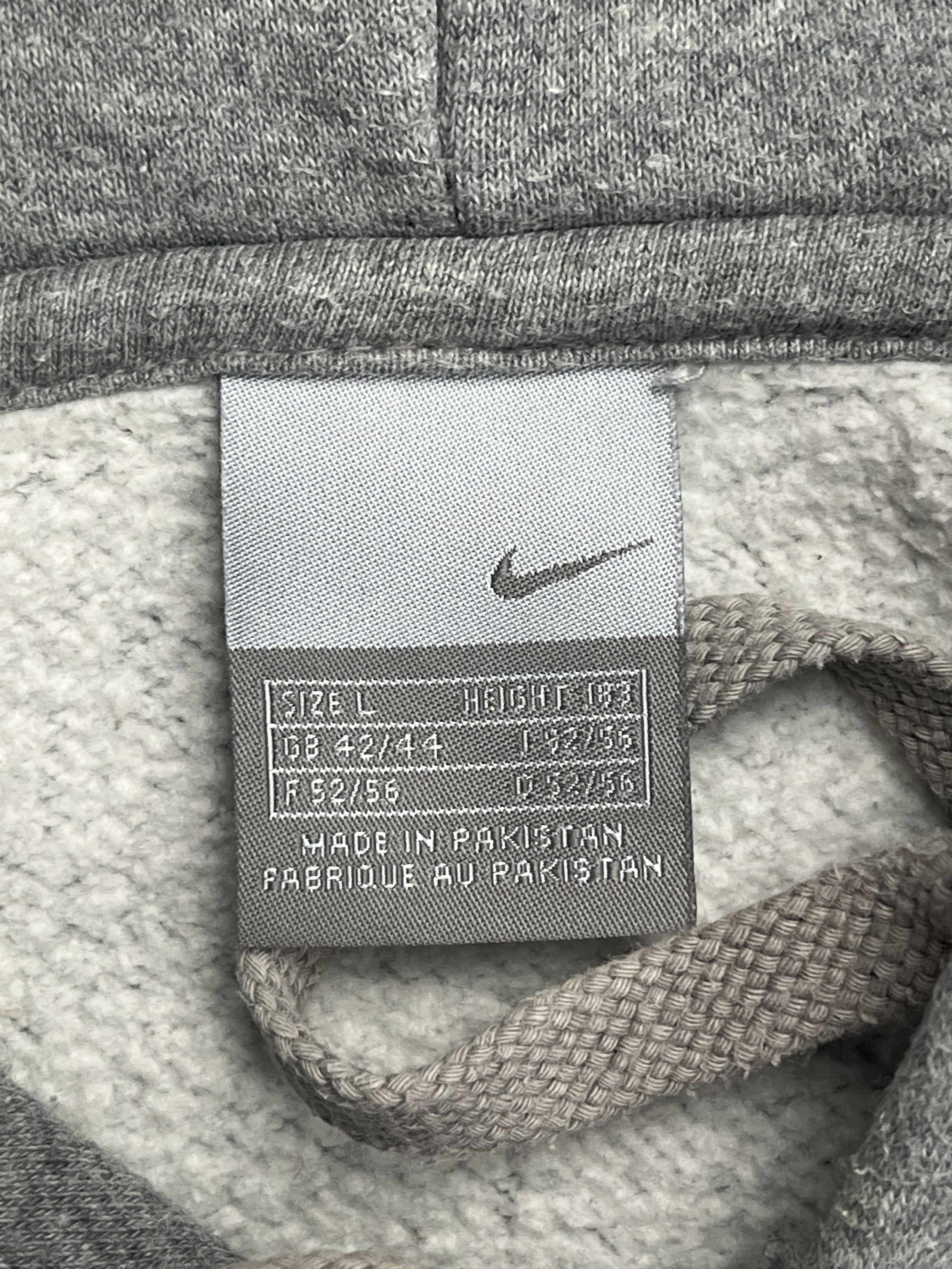 Nike Nike Vintage Hoodie Small Logo Size Large Size US L / EU 52-54 / 3 - 4 Thumbnail
