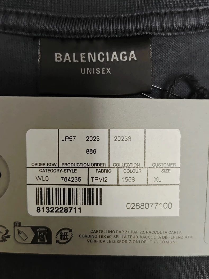 Balenciaga Balenciaga 23fw Bitcoin Totem Alien BB Vintage Short sleeve Size US XL / EU 56 / 4 - 5 Thumbnail