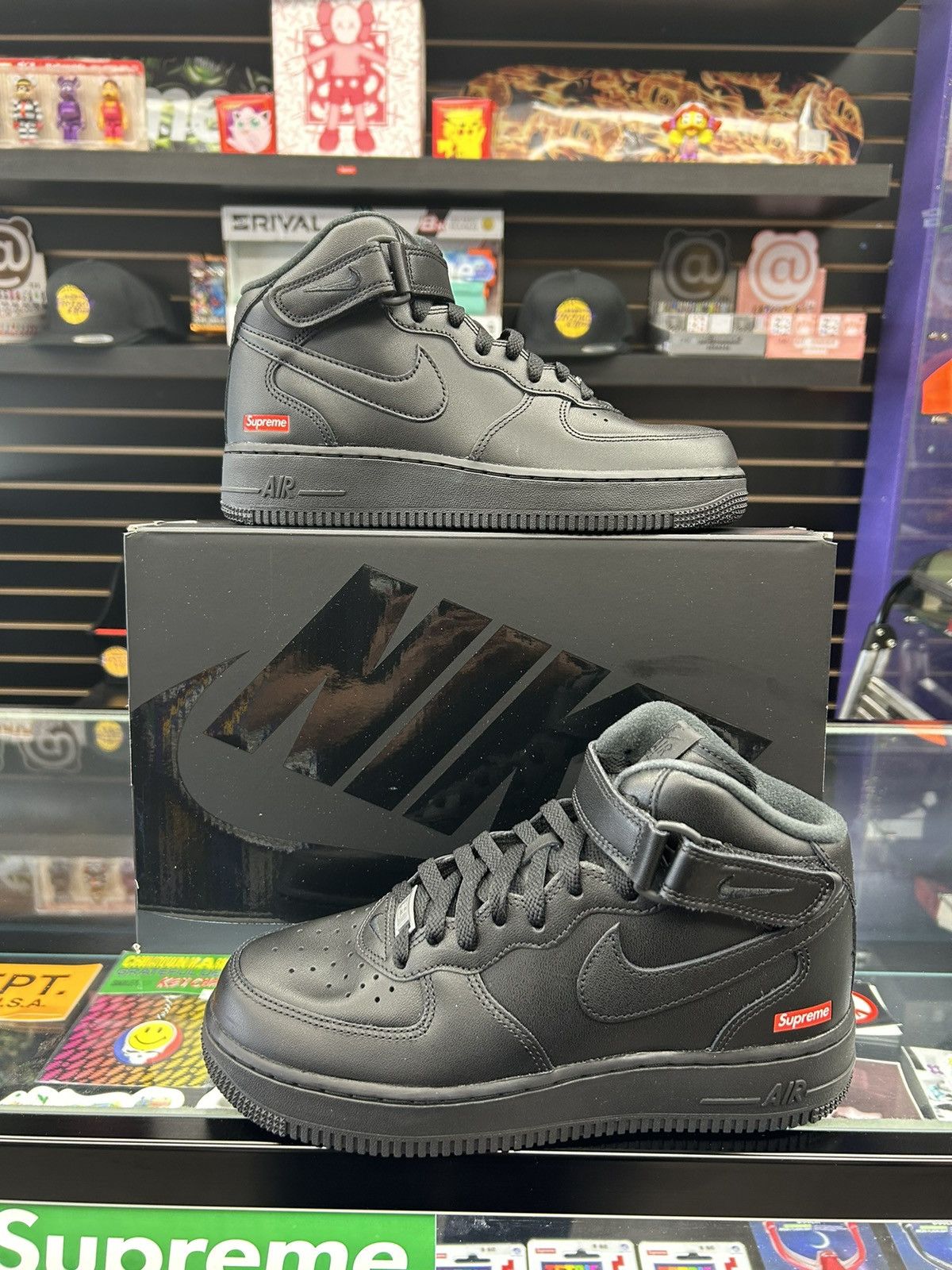 Nike × Supreme Nike x Supreme Air Force 1 (high top) Size US 6 / EU 39 - 1 Thumbnail