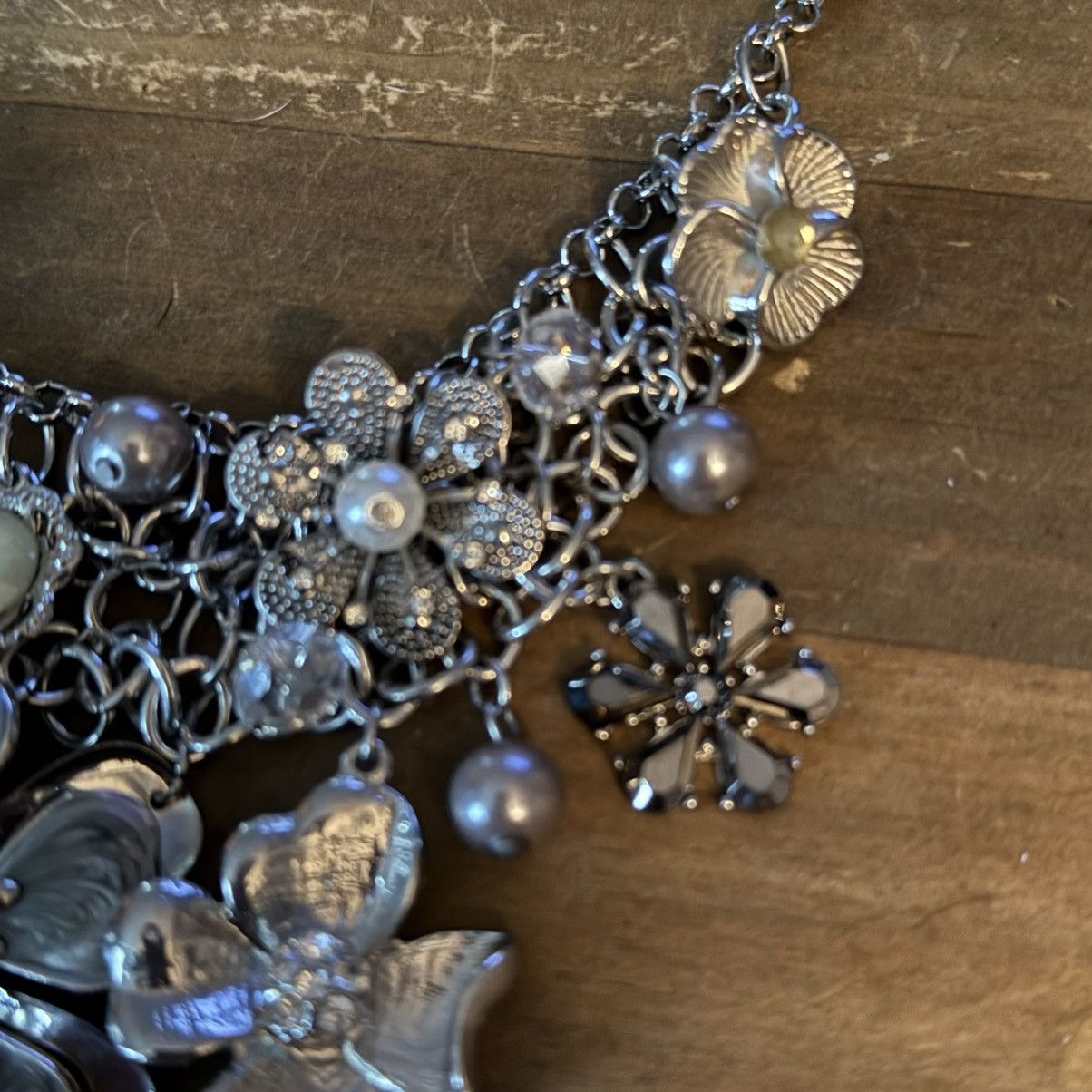 Other My Collection silver floral charms statement bib necklace Size ONE SIZE - 6 Thumbnail