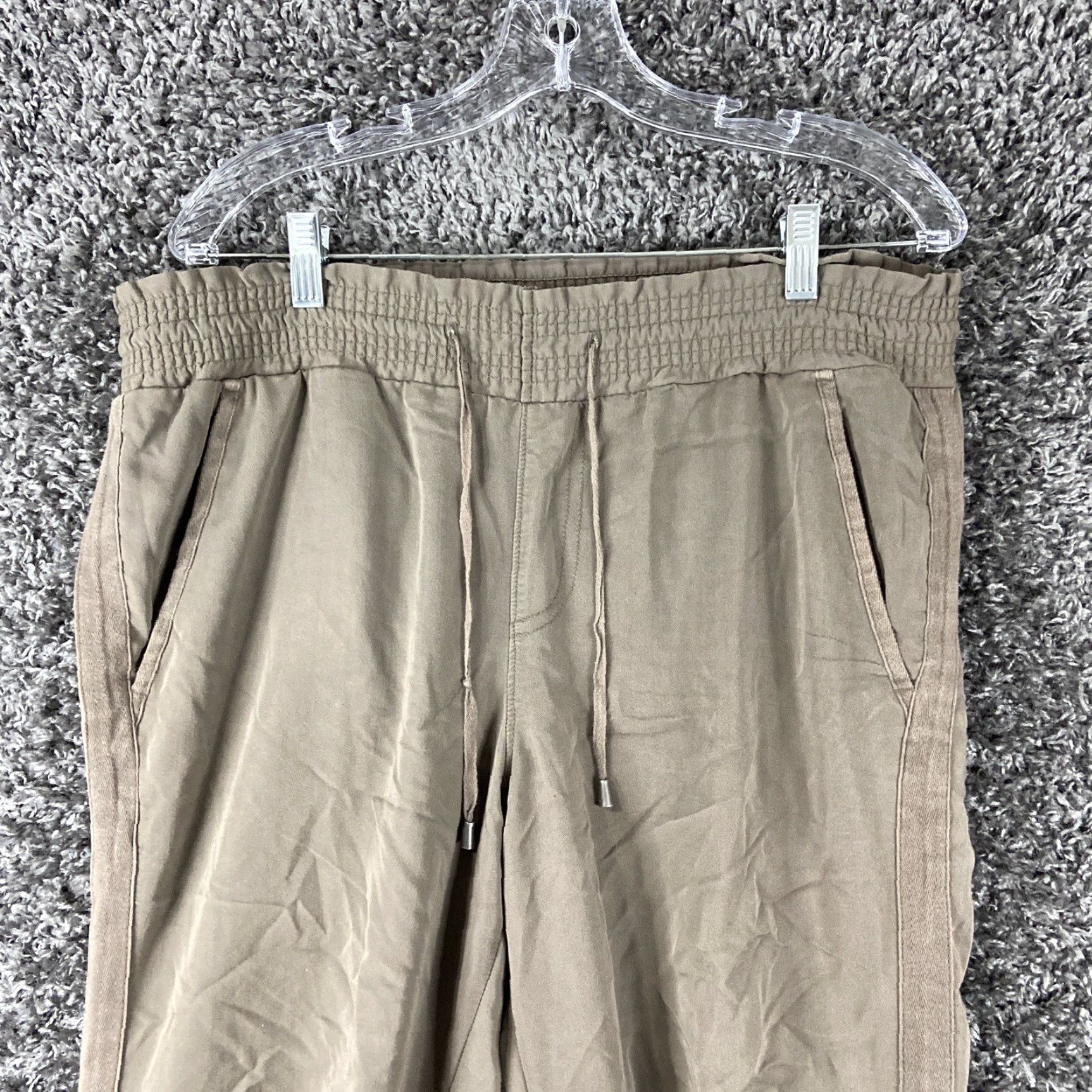 Calvin Klein **Calvin Klein Brown Women's Size 10 Relaxed Fit Pants** User: Calvin Klein Brown Women's Size 10 Relaxed Fit Pants Size 32" / US 10 / IT 46 - 4 Thumbnail