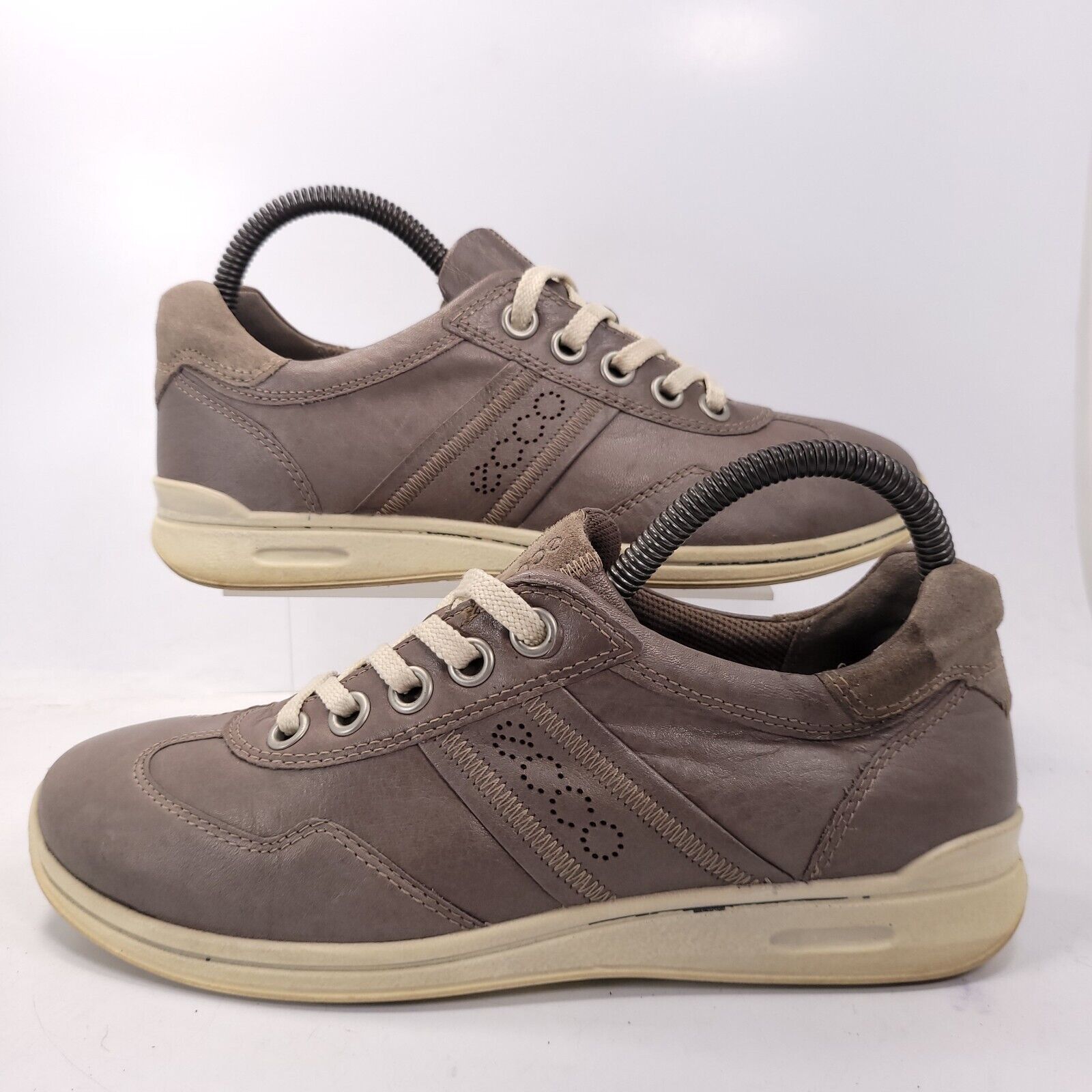 Ecco Ecco Outdoor Sneaker Shoe Womens Size 7.5 38 Brown White Size US 7.5 / IT 37.5 - 5 Thumbnail