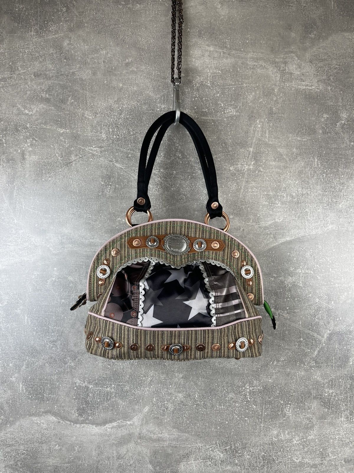 Avant Garde x George Gina Lucy George Gina &lucy "santafe Stampede" Shoulder Bag Urban Chic in Beige, Women's