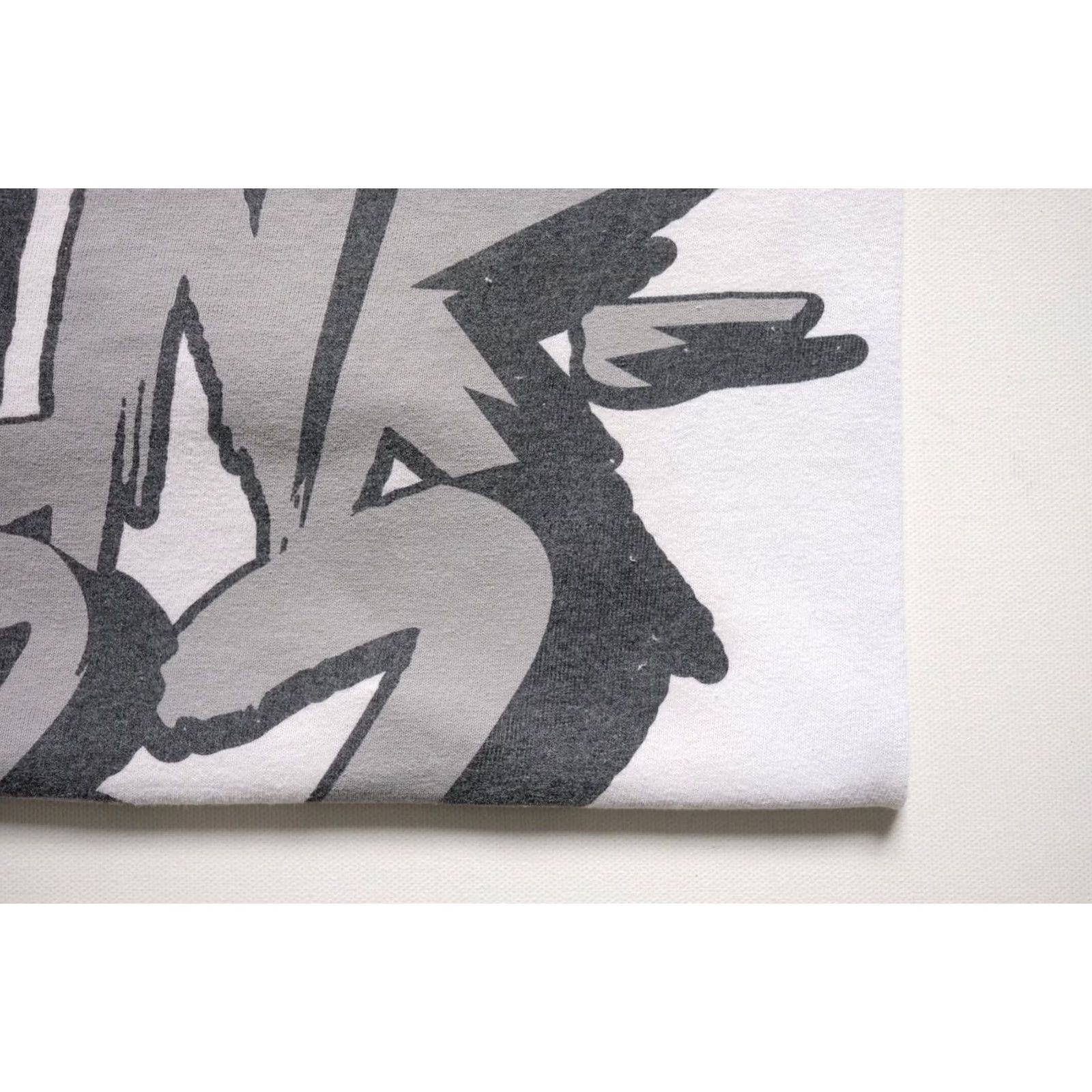 Gildan VINTAGE Blink-182 VTG Y2K PUNK ROCK 20th ANIVERSARY MUSIC TOUR GRAPHIC WHITE T-SHIRT LG Size US L / EU 52-54 / 3 - 4 Thumbnail