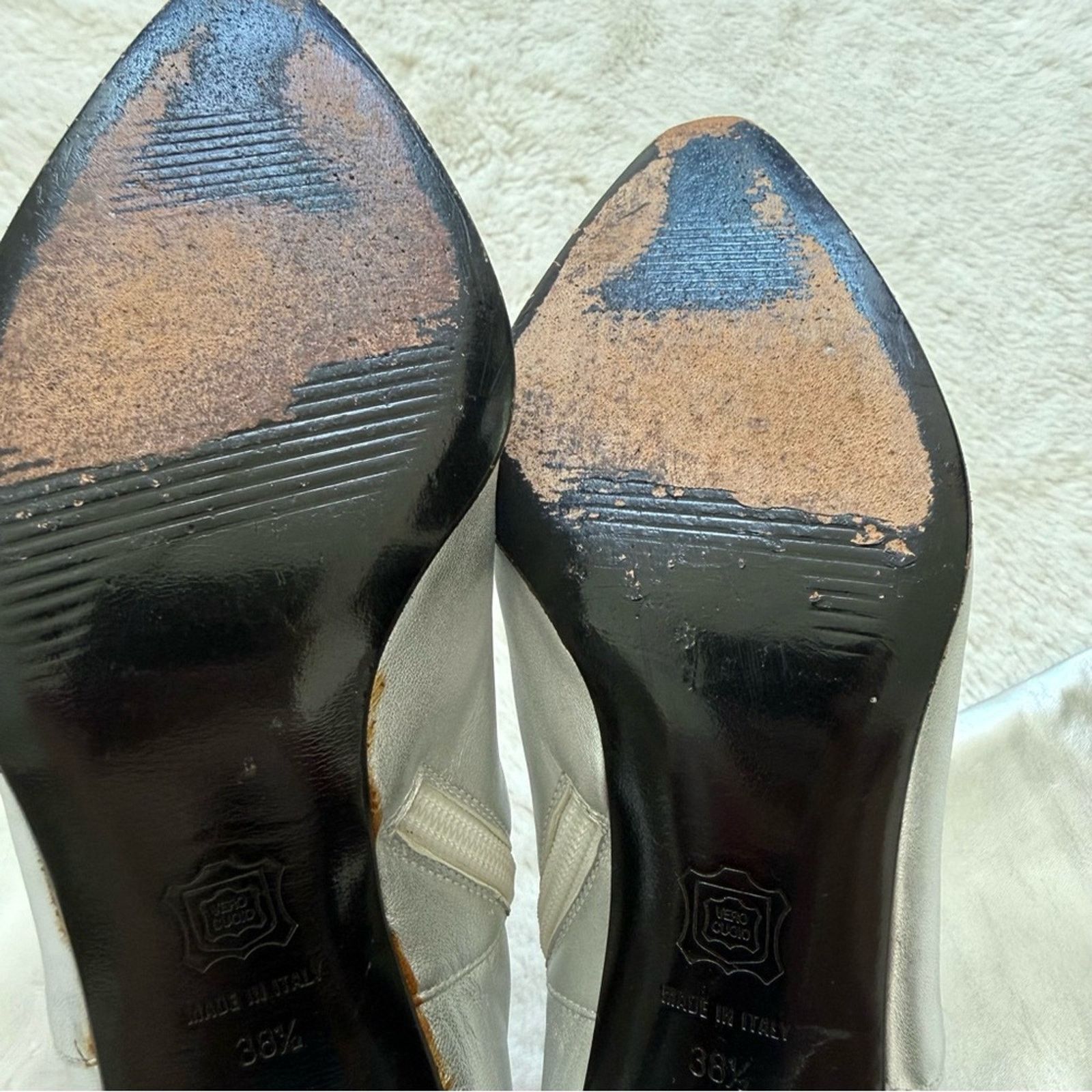 Versace Versace Vintage women silver boots size 38,5 EU Authentic Size US 8.5 / IT 38.5 - 4 Thumbnail