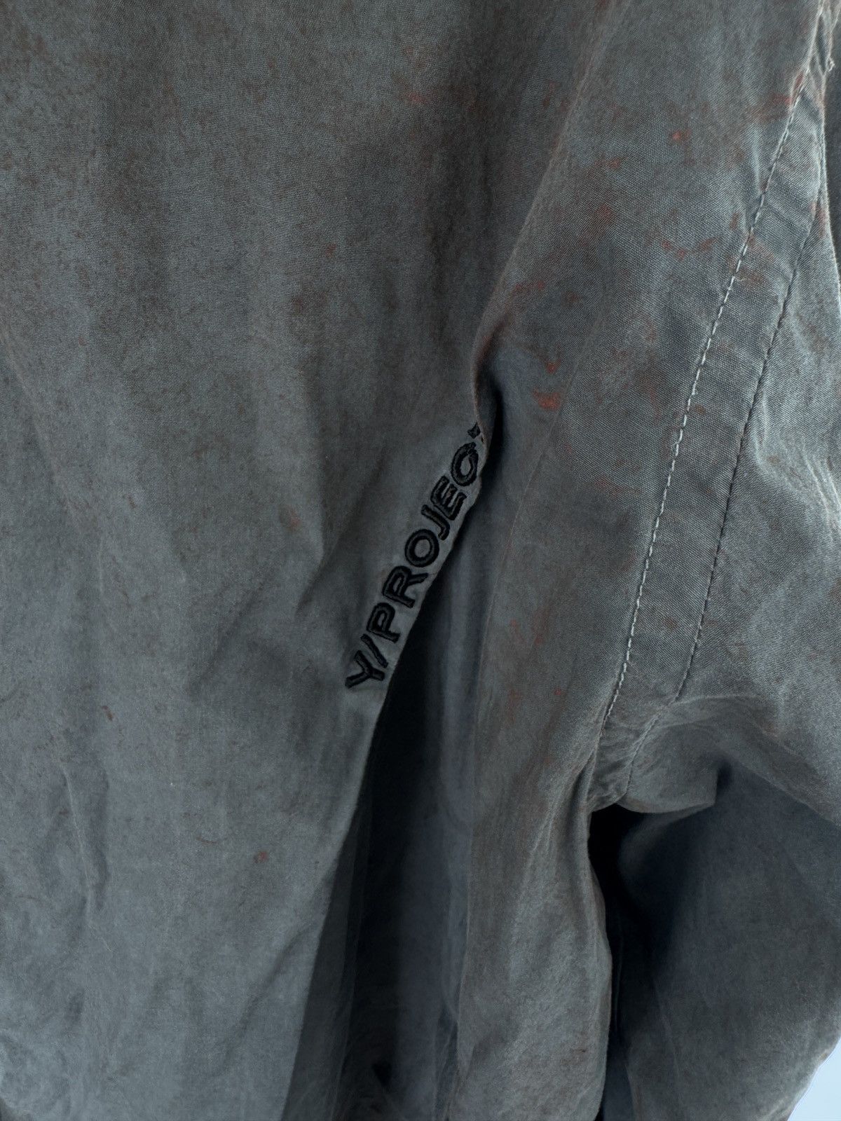 Y/Project Y/PROJECT Pinched Logo Overshirt in Rust/Grey Size US XL / EU 56 / 4 - 3 Thumbnail