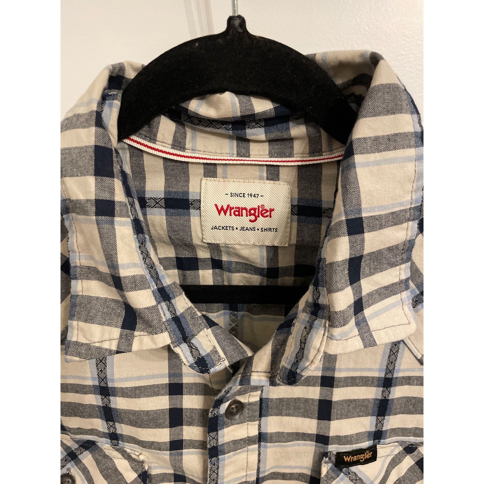 Wrangler NWT Wrangler Men's Utility Plaid Button Down, sz M Size US M / EU 48-50 / 2 - 2 Thumbnail