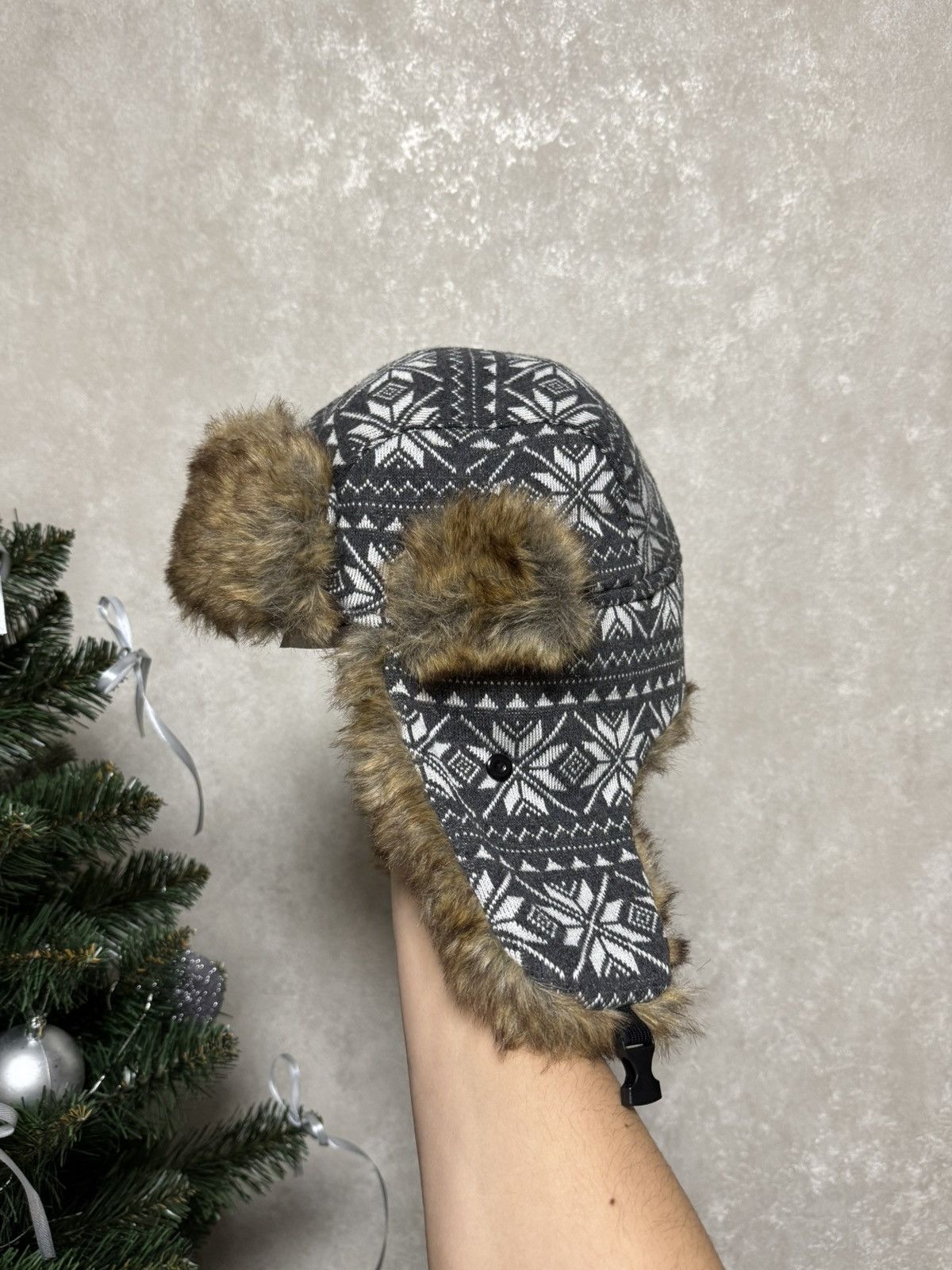 Other Vintage snow fur Y2K hype fluffy ushanka hat punk Size ONE SIZE - 2 Thumbnail