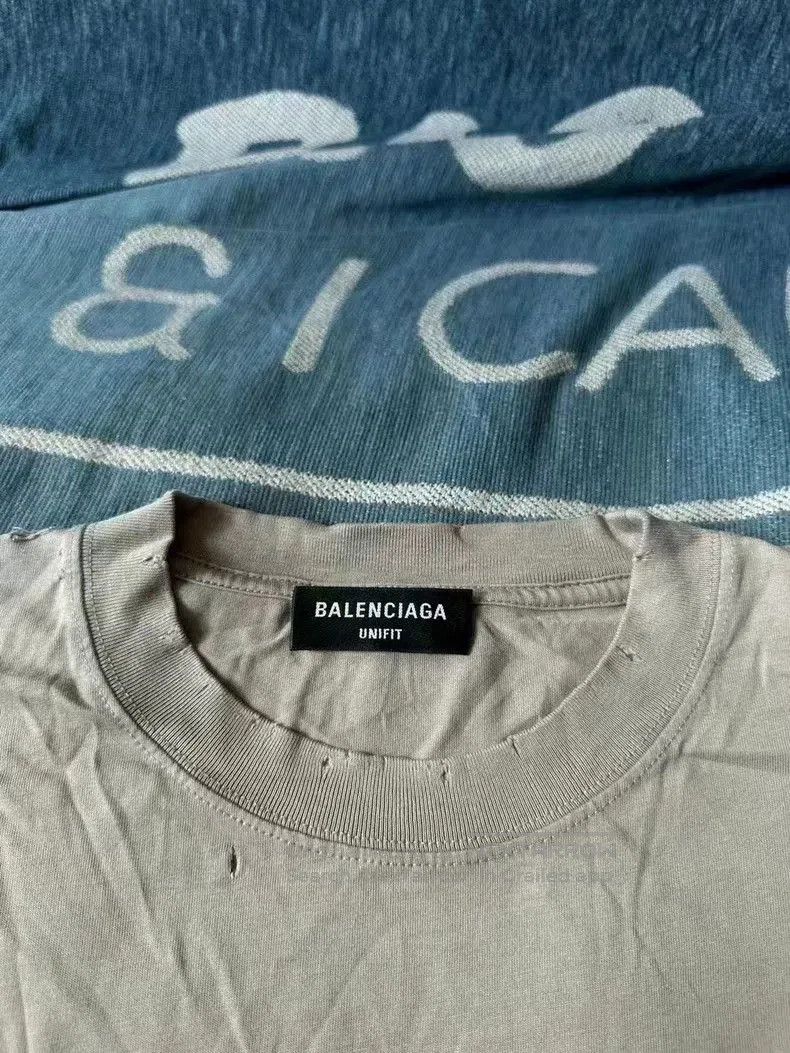 Balenciaga Balenciaga Mosaic Distressed Short Sleeve. Size US M / EU 48-50 / 2 - 2 Thumbnail