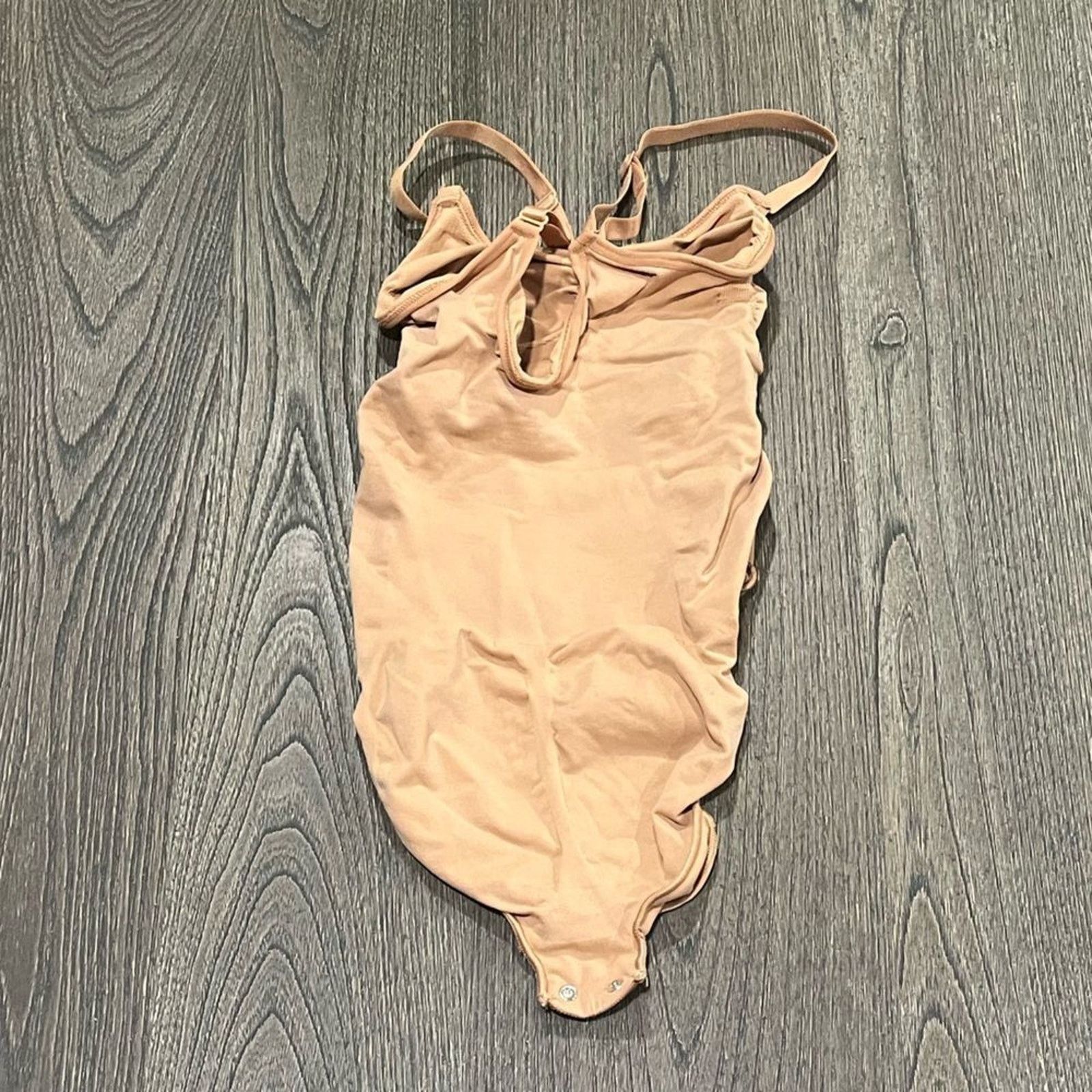 SKIMS NWOT Skims Sculpting Bodysuit - Size S/M Size S / US 4 / IT 40 - 4 Thumbnail