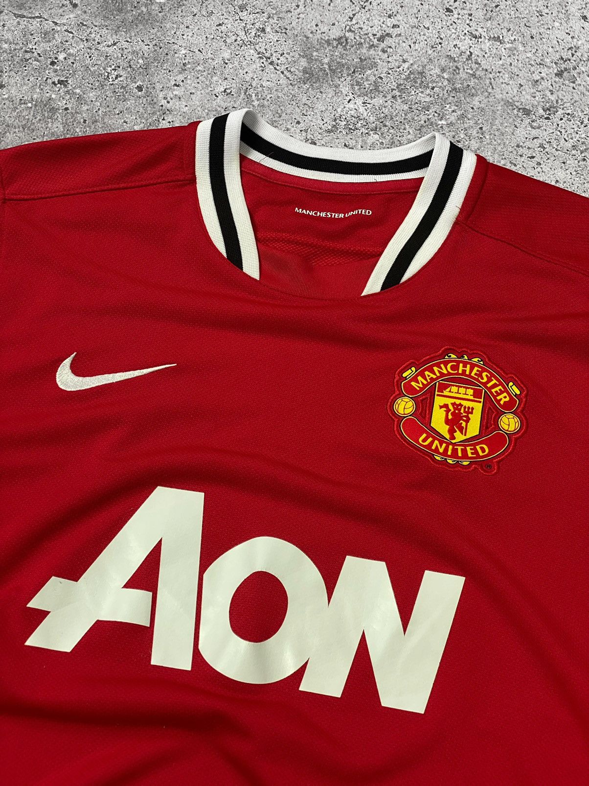 Nike Nike Manchester United 2011 - 2013 Home Football Jersey Size US M / EU 48-50 / 2 - 2 Thumbnail