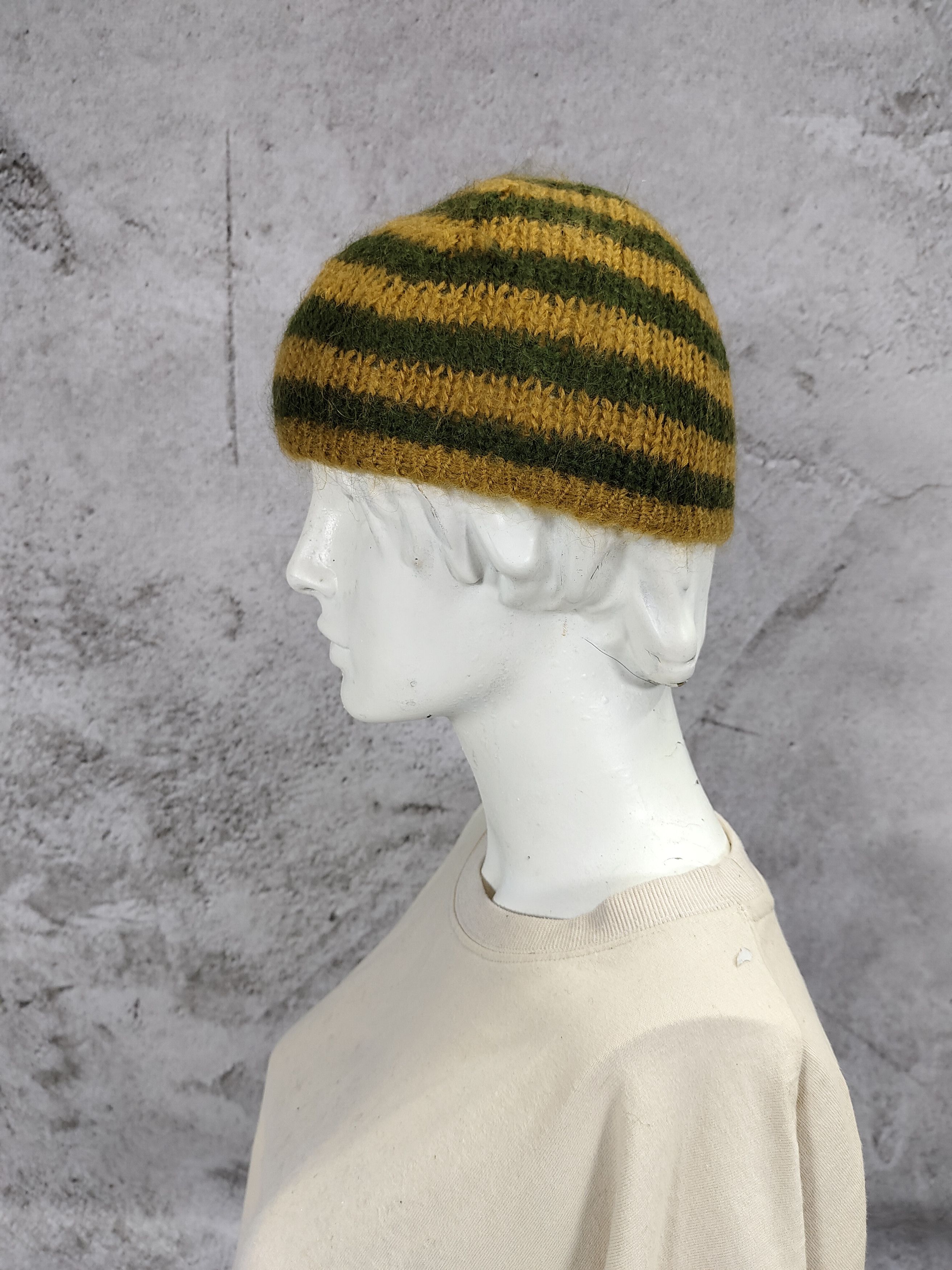 Vintage 1990s Heritage- Artisan Made Archive Wool Knit Beanie Hat Size ONE SIZE - 1 Thumbnail