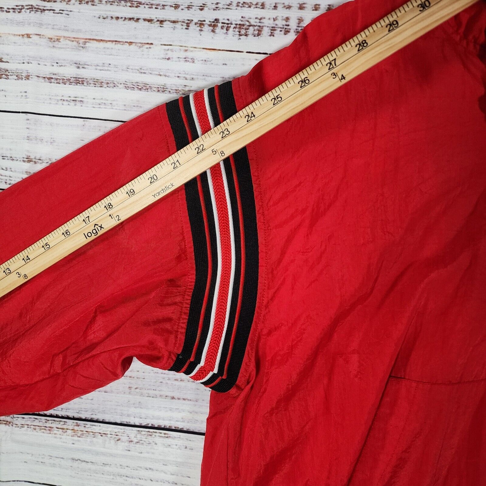 Champion VTG Champion Windbreaker Mens S Pullover Red With Black Size US S / EU 44-46 / 1 - 10 Thumbnail