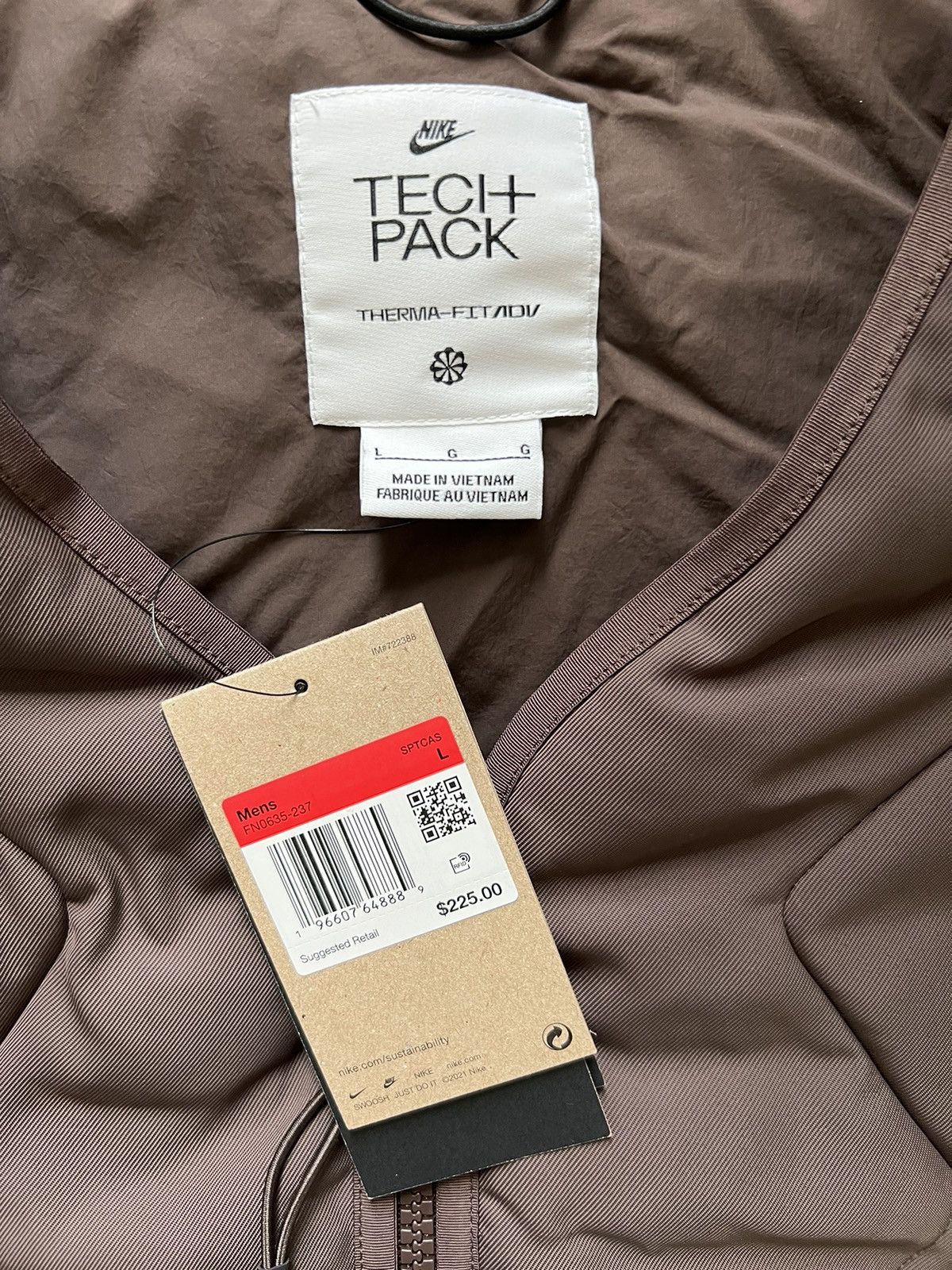 Nike Nike Sportswear Tech Pack Therma-FIT ADV Brown Vest Size US L / EU 52-54 / 3 - 12 Thumbnail
