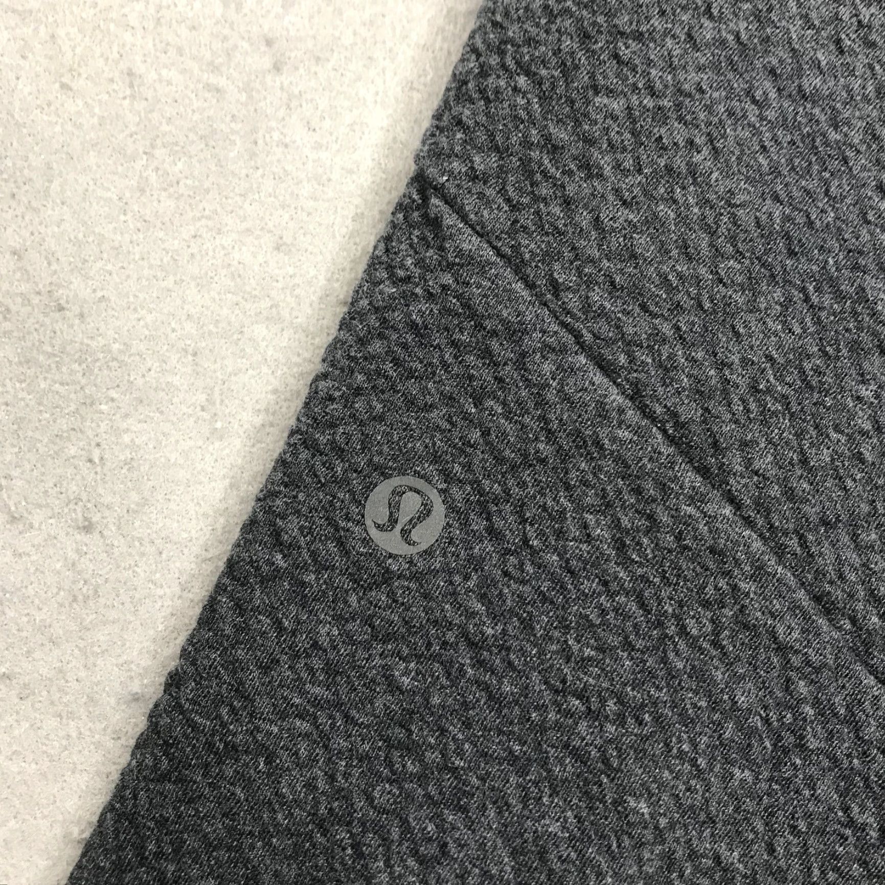 Lululemon Lululemon Joggers Mens Small Gray Double Textured Knit At Ease Sweatpants Gym Size US 29 - 6 Thumbnail