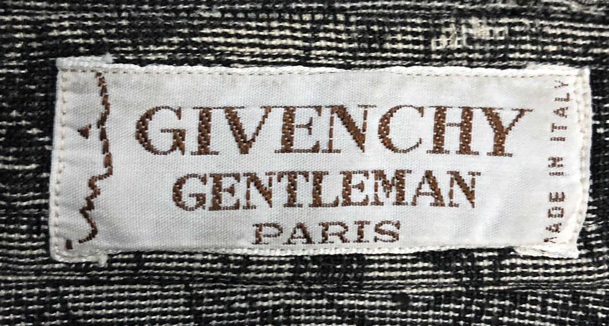 Givenchy Vintage Givenchy Gentlemen Paris Made In Italy Shirt Button Size US M / EU 48-50 / 2 - 13 Thumbnail