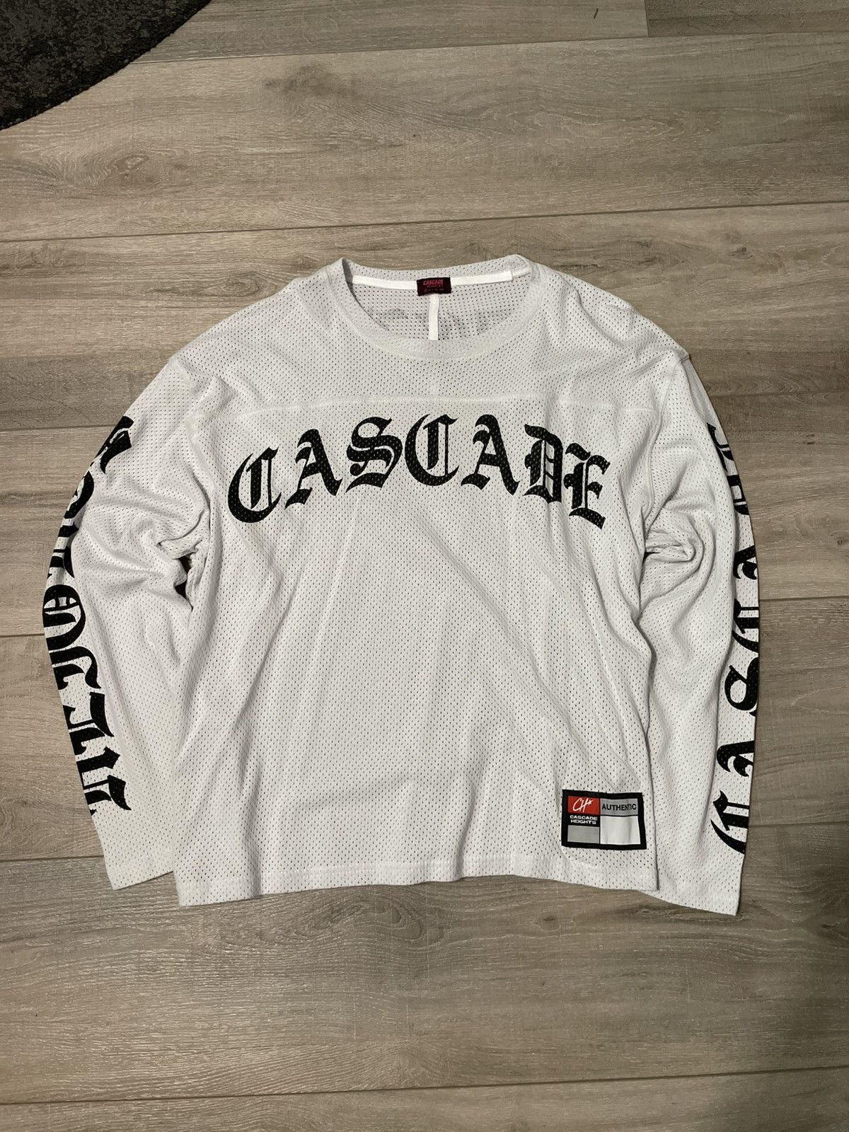 Other Cascade Heights Long sleeve Tee Size US S / EU 44-46 / 1 - 1 Thumbnail