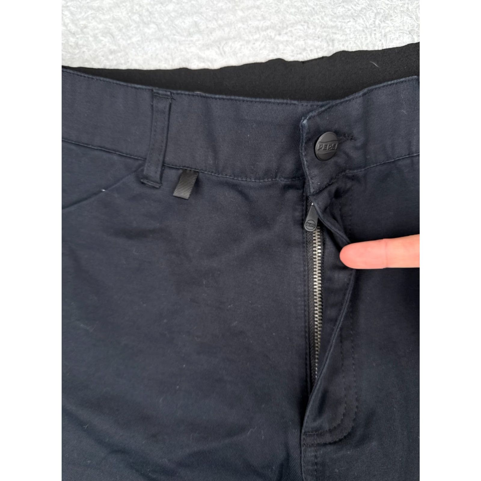 Vintage Pepsi Shorts Adult 38 Black Blue Pockets Work Uniform PM-SHORT Cotton Blend 10" Mens Size US 38 / EU 54 - 6 Thumbnail