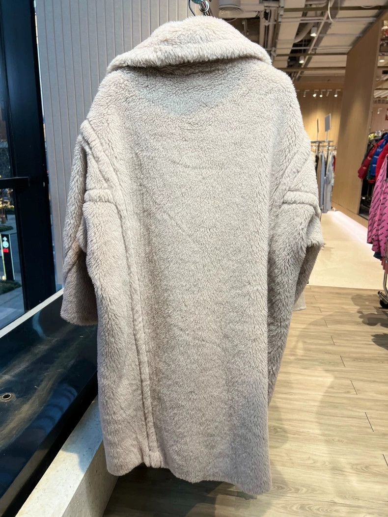 Max Mara Max Mara Sand Teddy Collection Coat Size M / US 6-8 / IT 42-44 - 2 Thumbnail