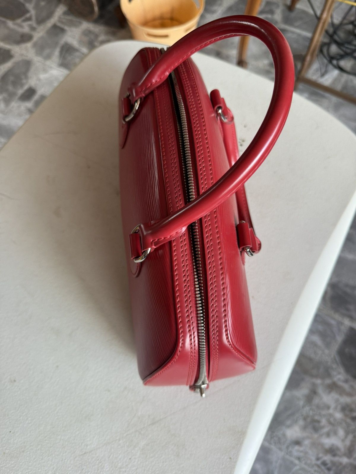 Louis Vuitton Louis Vuitton Jasmin handbag in red epi leather Size ONE SIZE - 6 Thumbnail