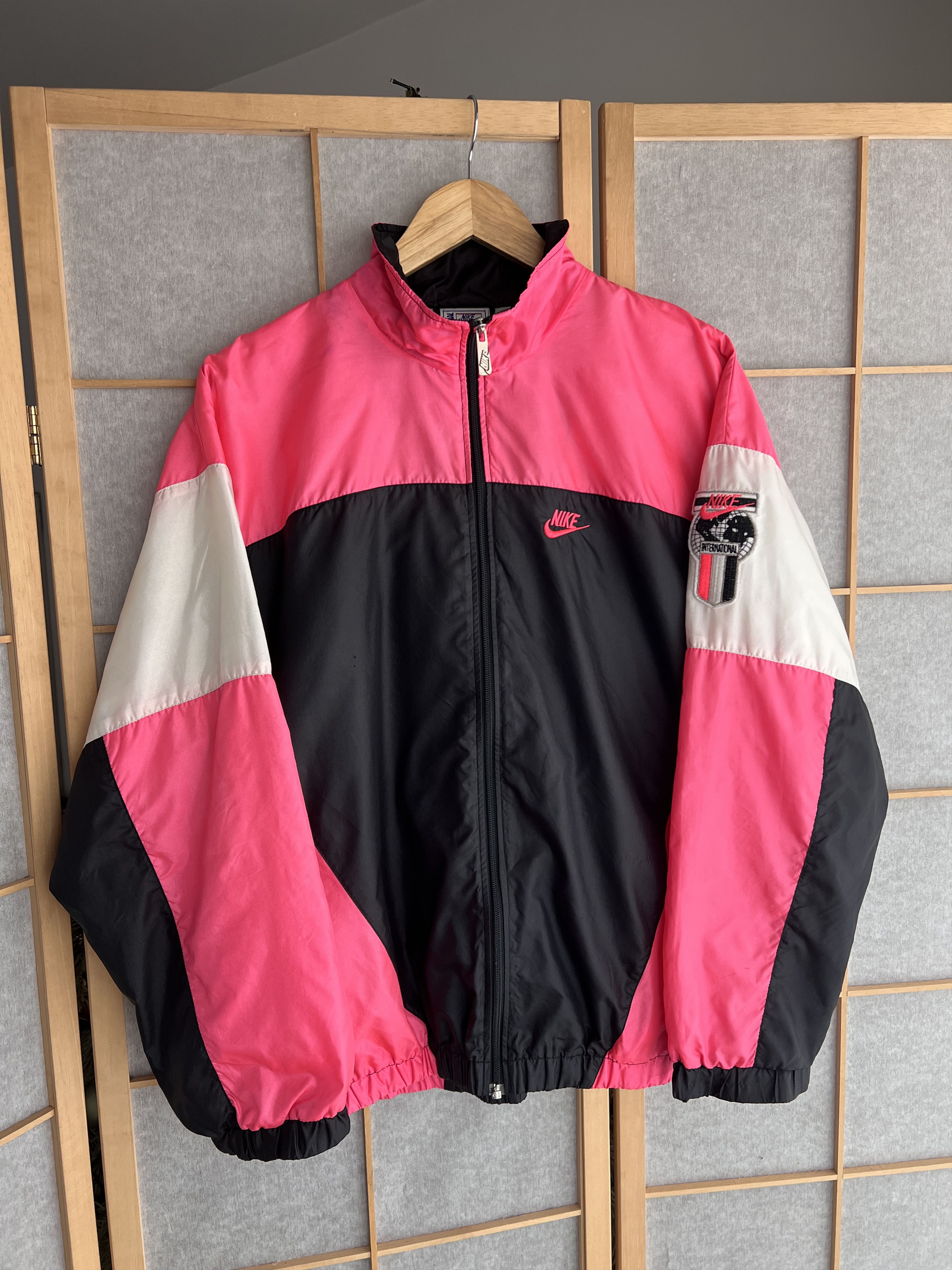 Nike Rare! Nike International 1980s nylon track top retro jacket Size US M / EU 48-50 / 2 - 1 Thumbnail