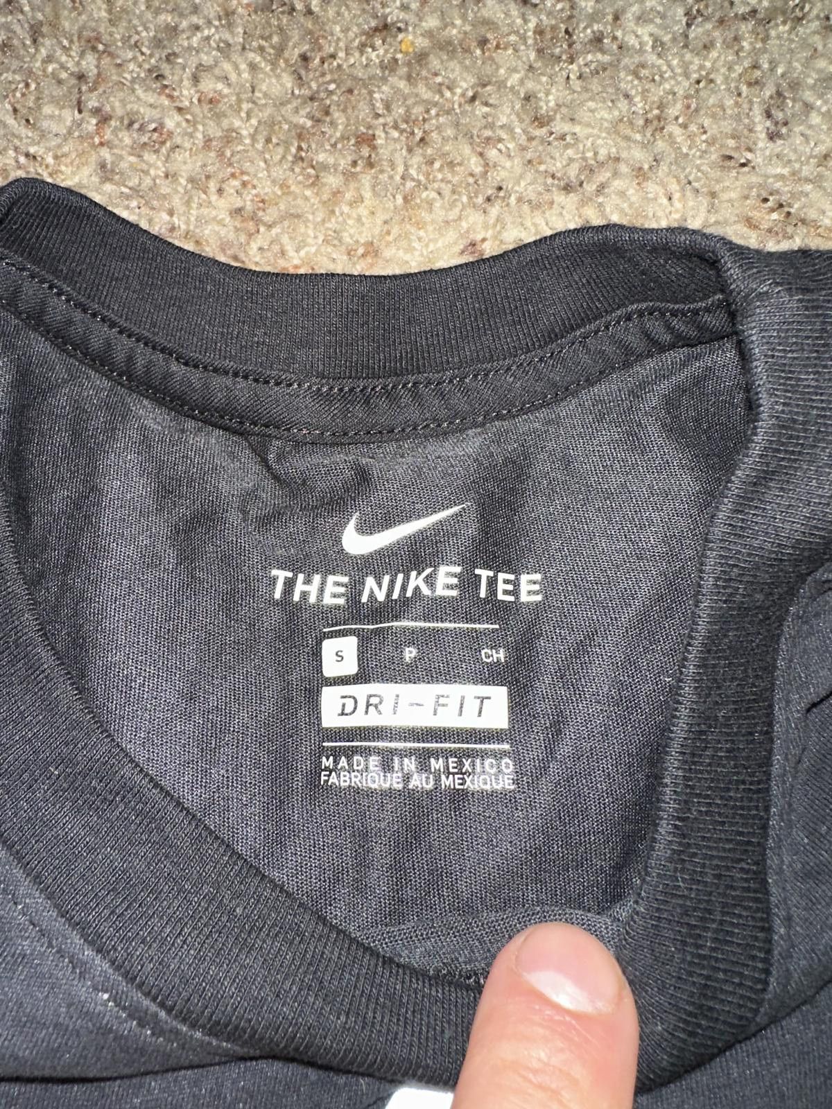 Nike Nike Men’s Team 13 WNBA Dri-Fit Black/White T-Shirt Size US S / EU 44-46 / 1 - 5 Thumbnail
