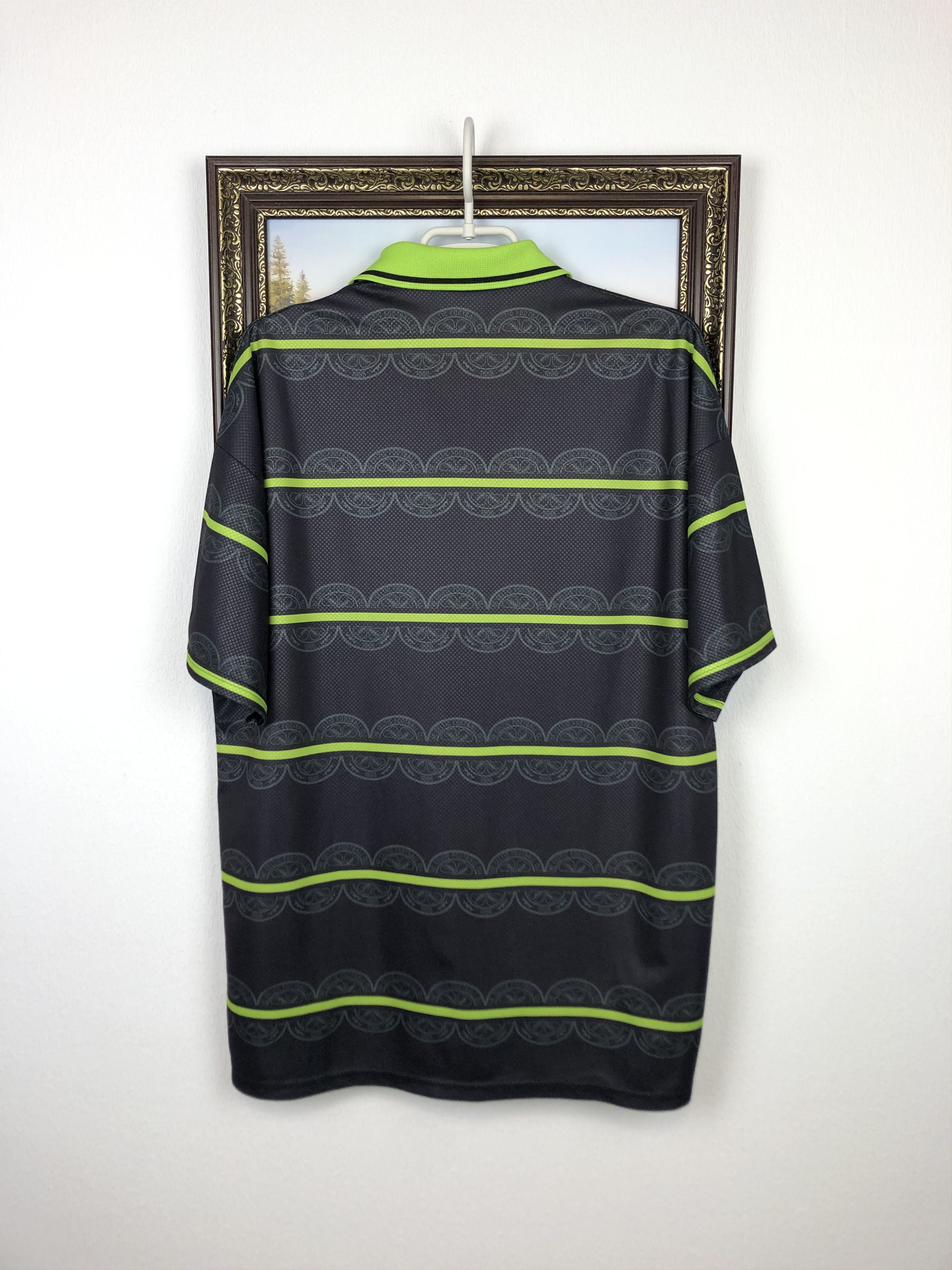 Umbro Celtic football shirt 1998 Soccer Umbro Jersey Trikot Rare Size US L / EU 52-54 / 3 - 7 Thumbnail