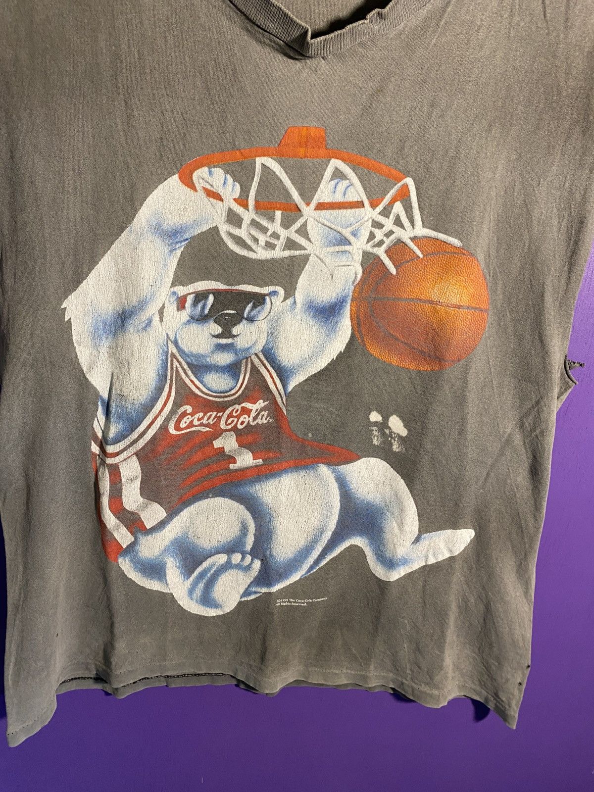 Coca Cola × Vintage Vintage 90s Coca-Cola dunking bear faded tank top Size US L / EU 52-54 / 3 - 3 Thumbnail