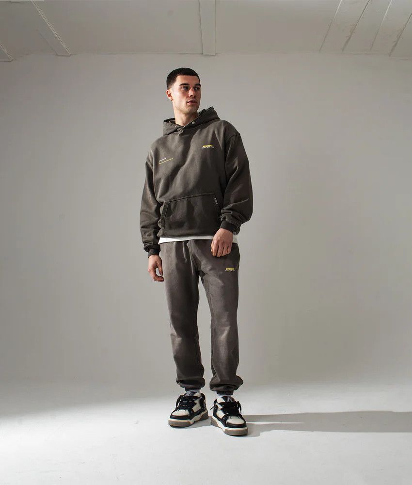Represent Clo. Washed Olive Patron of the Club Logo Sweatpants Size US 32 / EU 48 - 3 Thumbnail