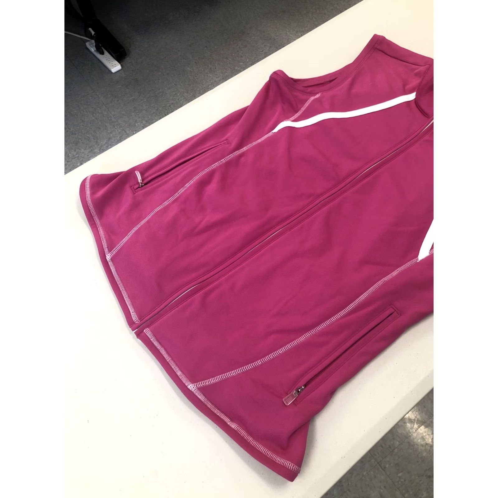 Adidas Adidas Vest Womens Large Pink Full Zip Torch Logo Climawarm Golf Jacket Coat Zip Size L / US 10 / IT 46 - 5 Thumbnail
