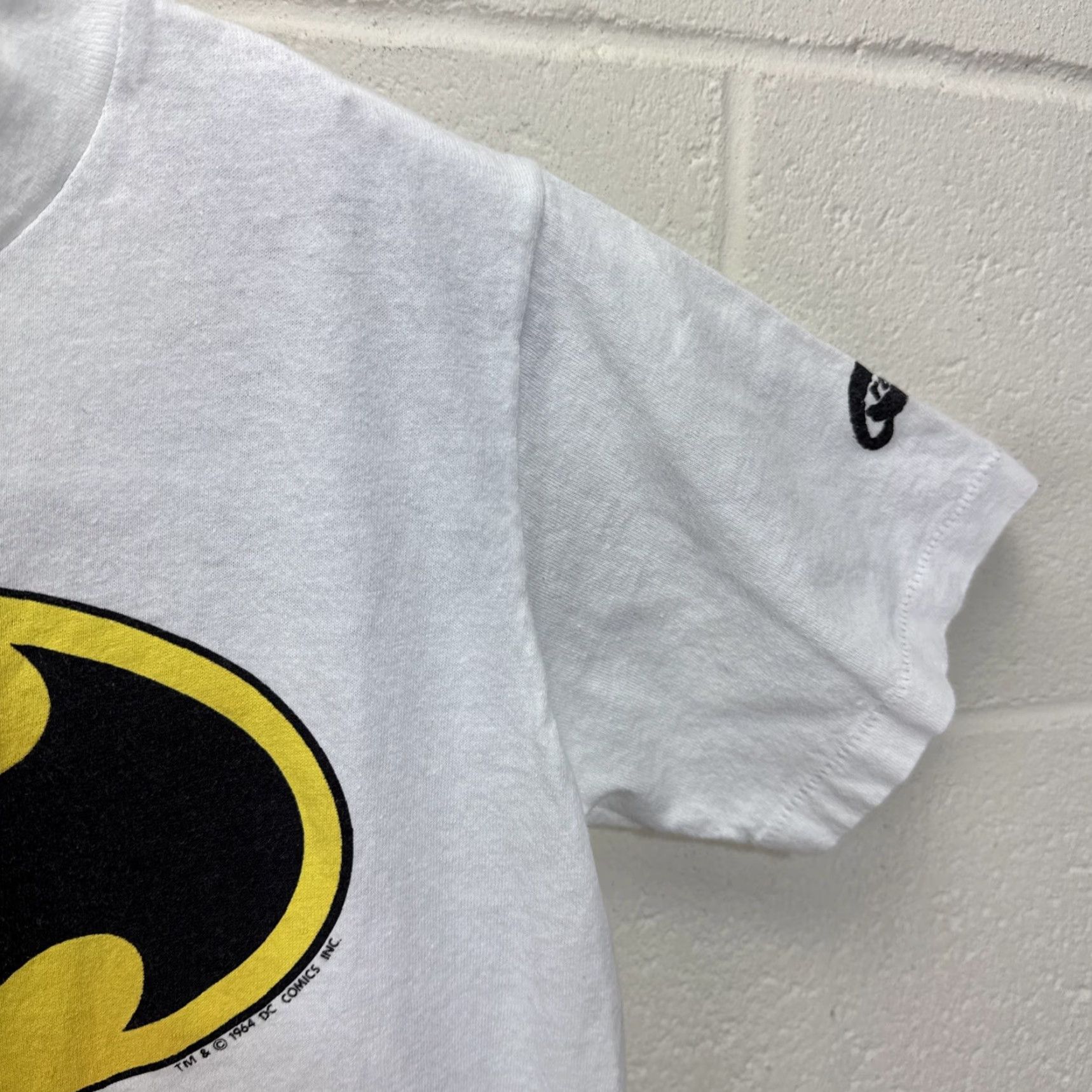 Vintage VINTAGE Batman T-Shirt Black S Men Small 80s Logo Graphic Print DC Comics Retro Grunge Size US S / EU 44-46 / 1 - 6 Thumbnail