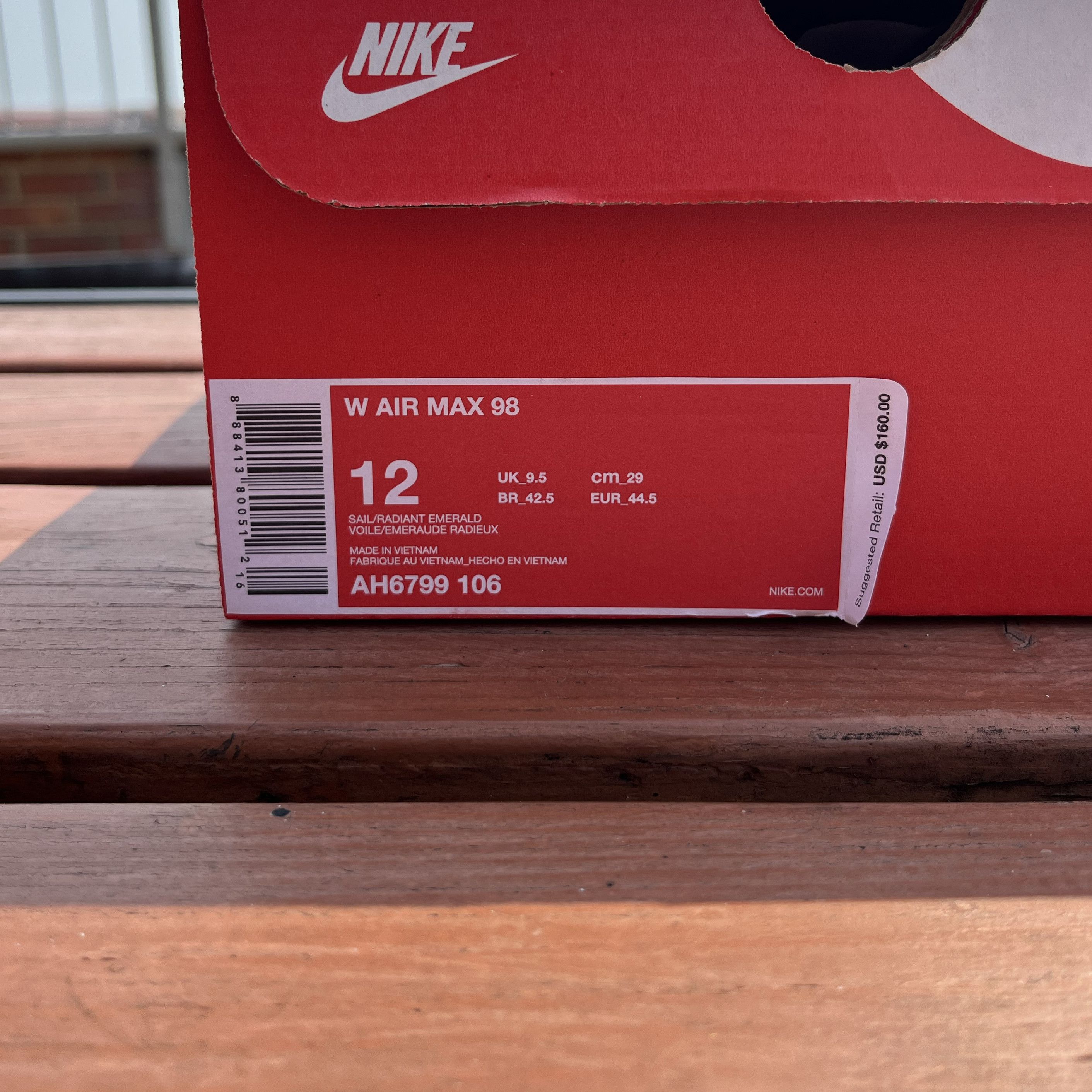 Nike Nike Air Max 98 Radiant Emerald (Size 10US M / 12 USW) Size US 10 / EU 43 - 8 Thumbnail