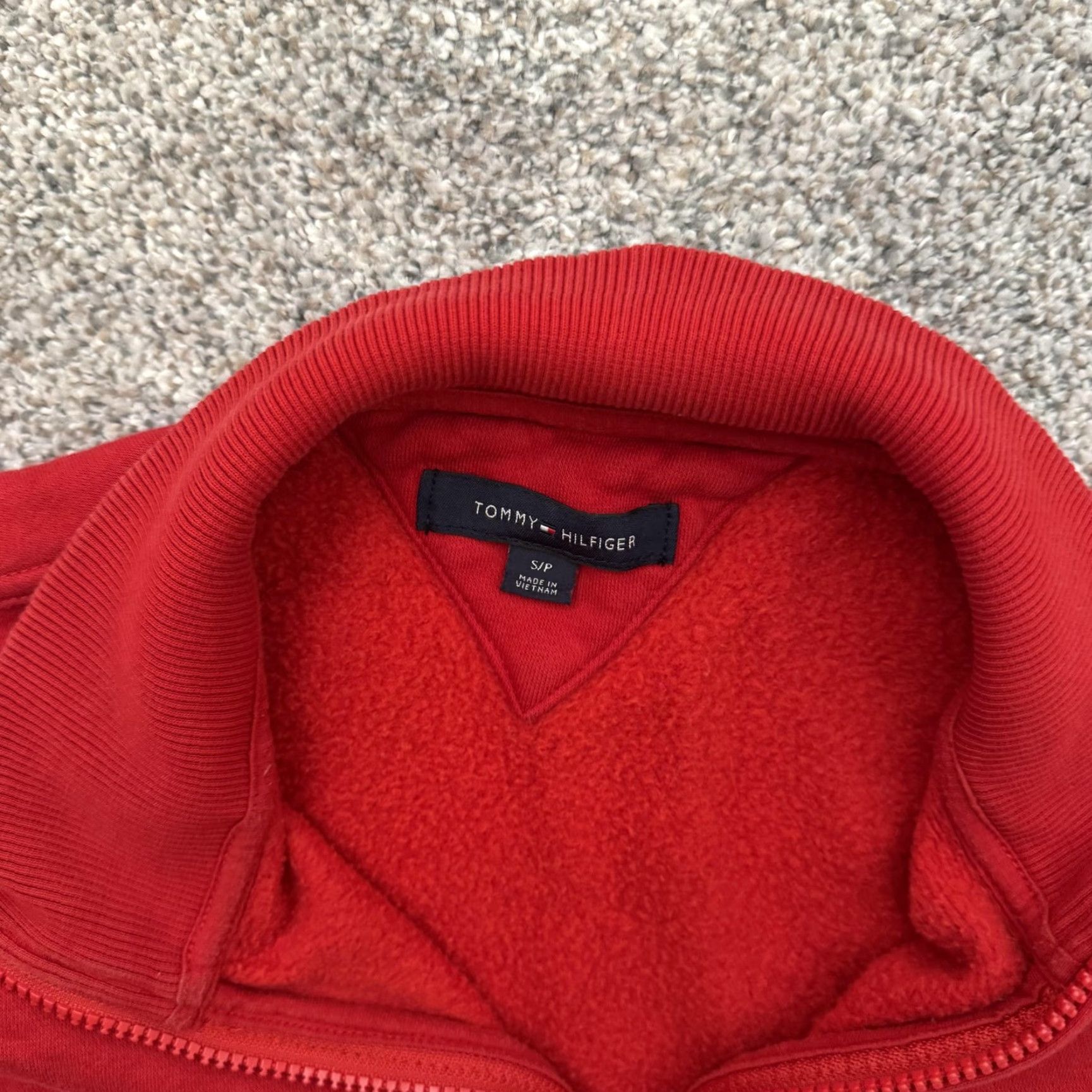 Tommy Hilfiger VINTAGE Tommy Hilfiger 1/4 Zip Sweatshirt Striped Red Navy White Small Mens Pullover Cotton Polyester Fleece 70s Preppy Golf Academia Size US S / EU 44-46 / 1 - 5 Thumbnail