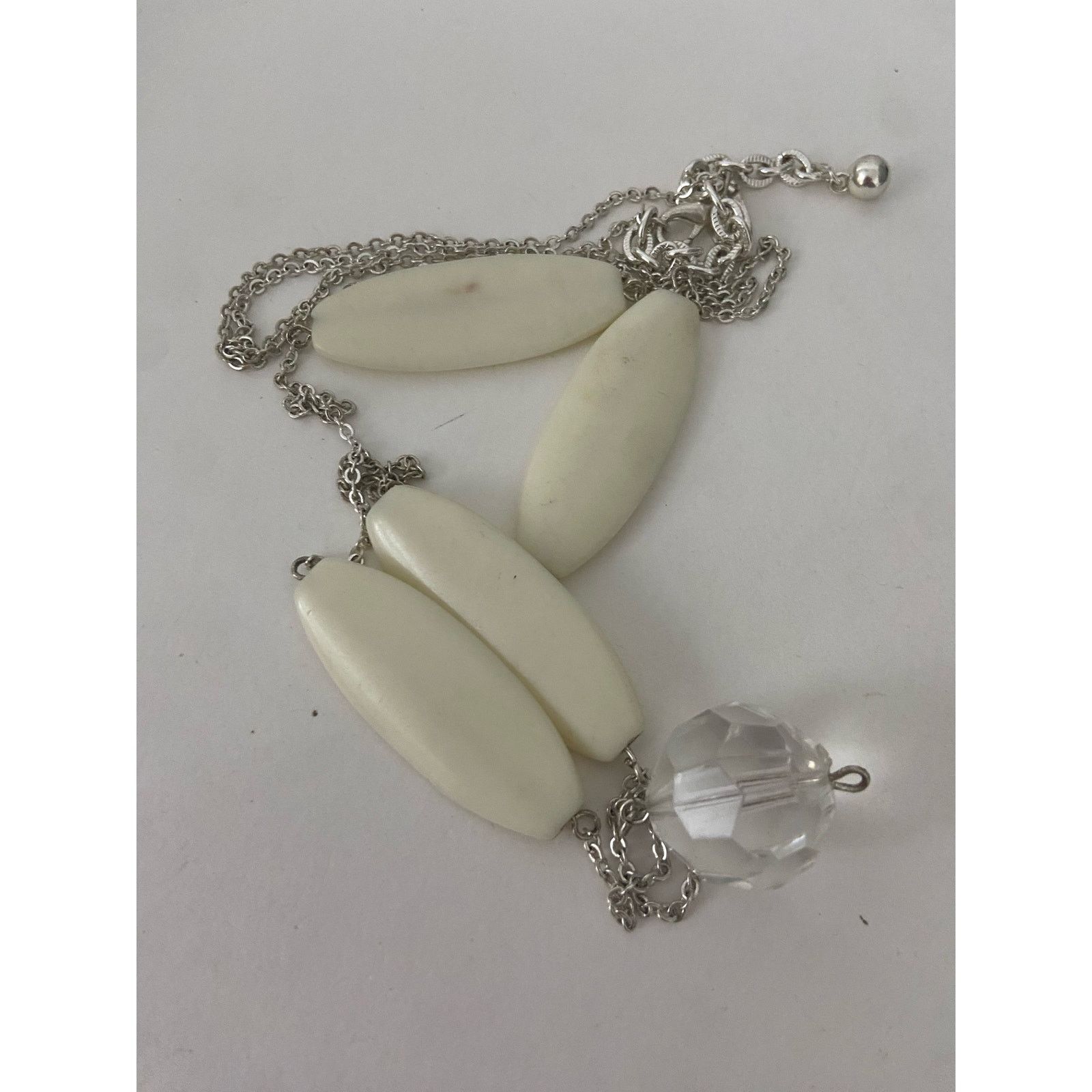 George Clear and oval white bead chain necklace silver tone Size ONE SIZE - 5 Thumbnail